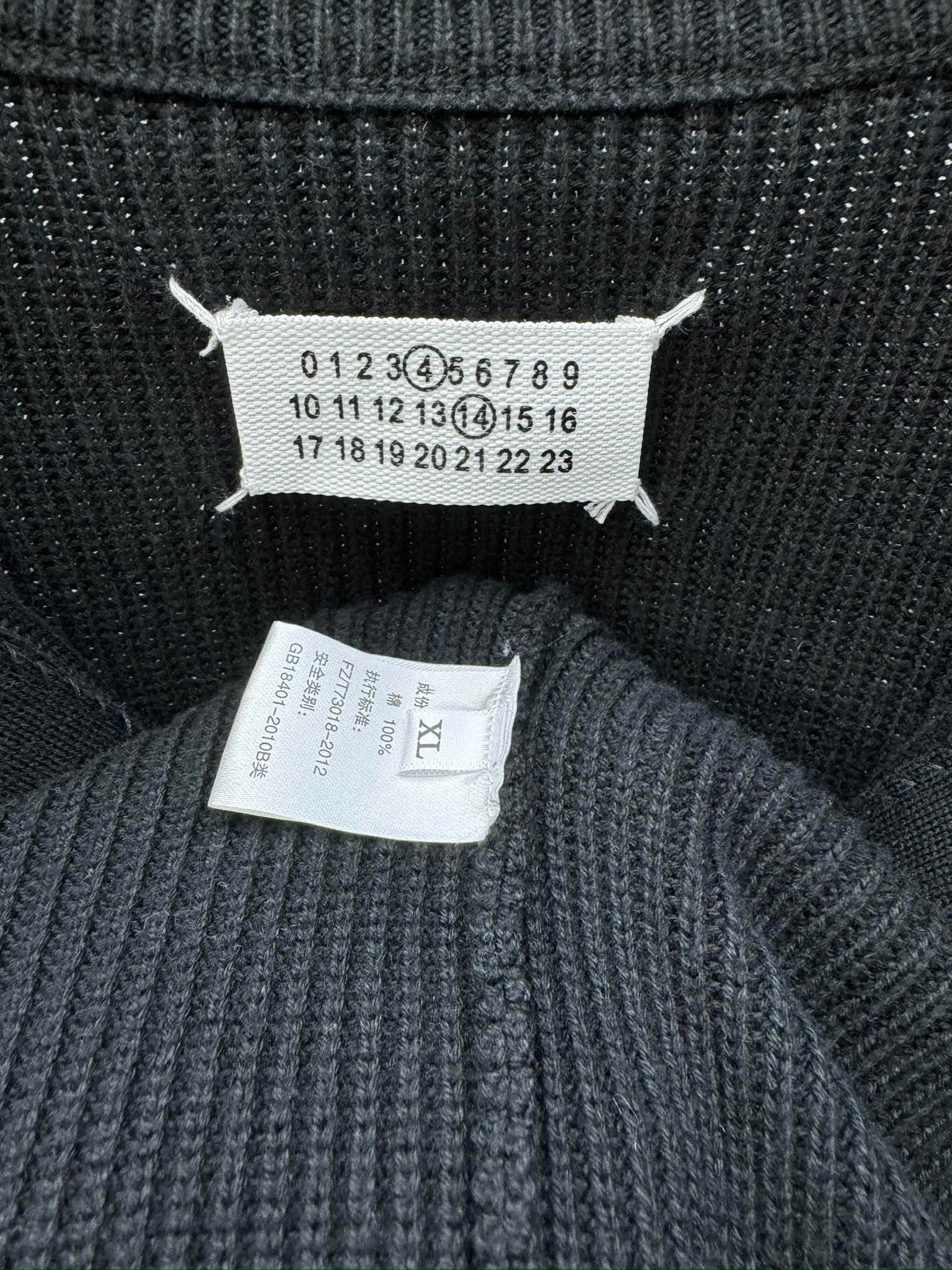 Maison Margiela 立领拉链针织外套 9