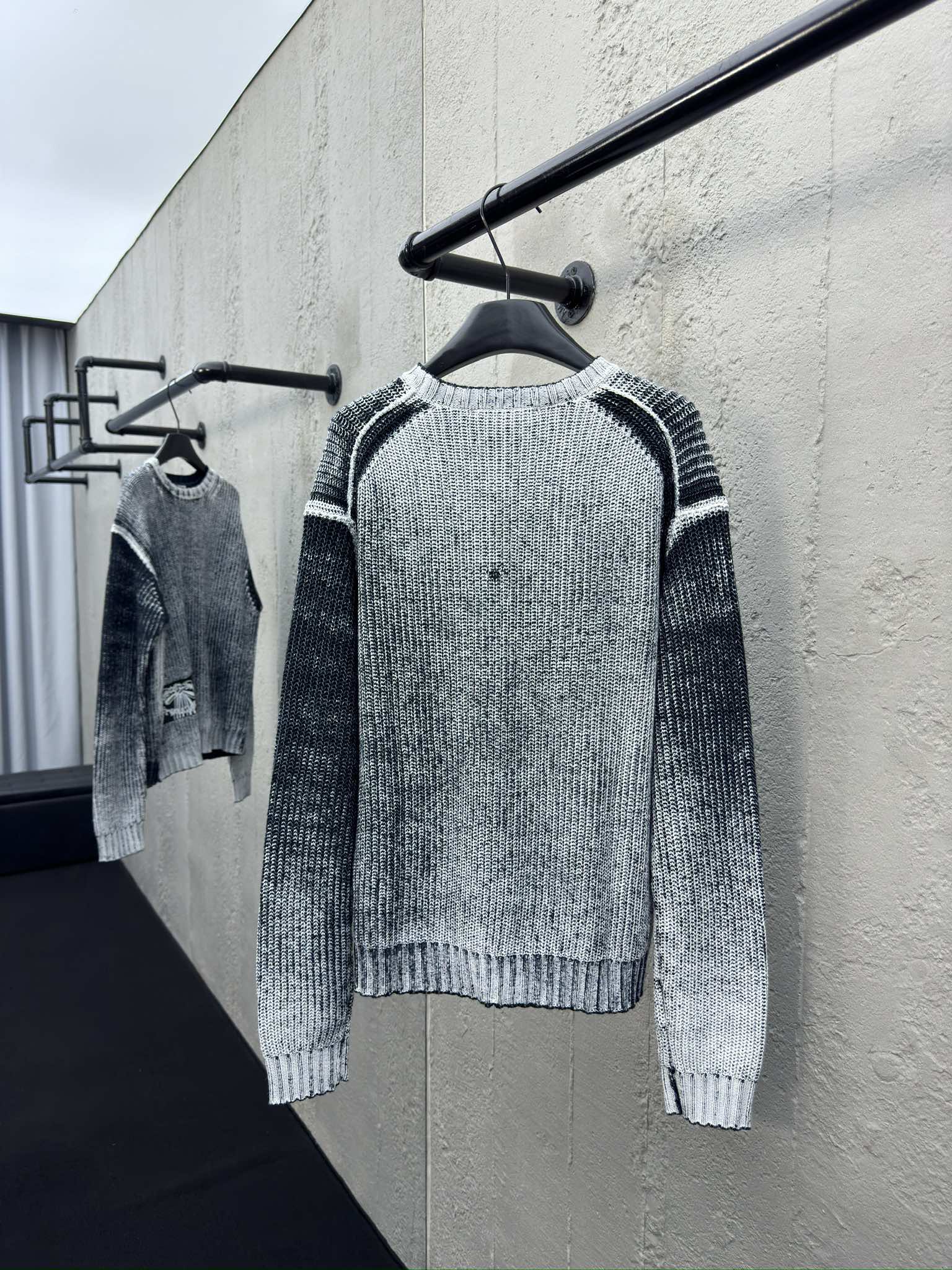 Acne Studios 做旧扎染毛衣 2