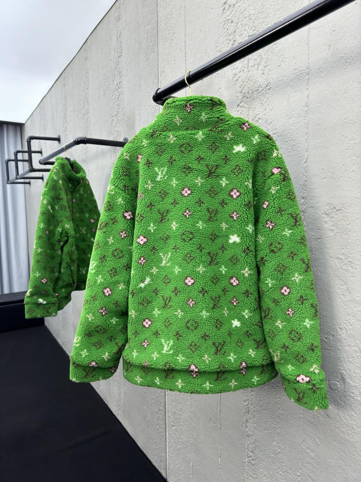 Louis Vuitton Haute Couture Haute Couture Ready-to-Wear Clothing Dress 2