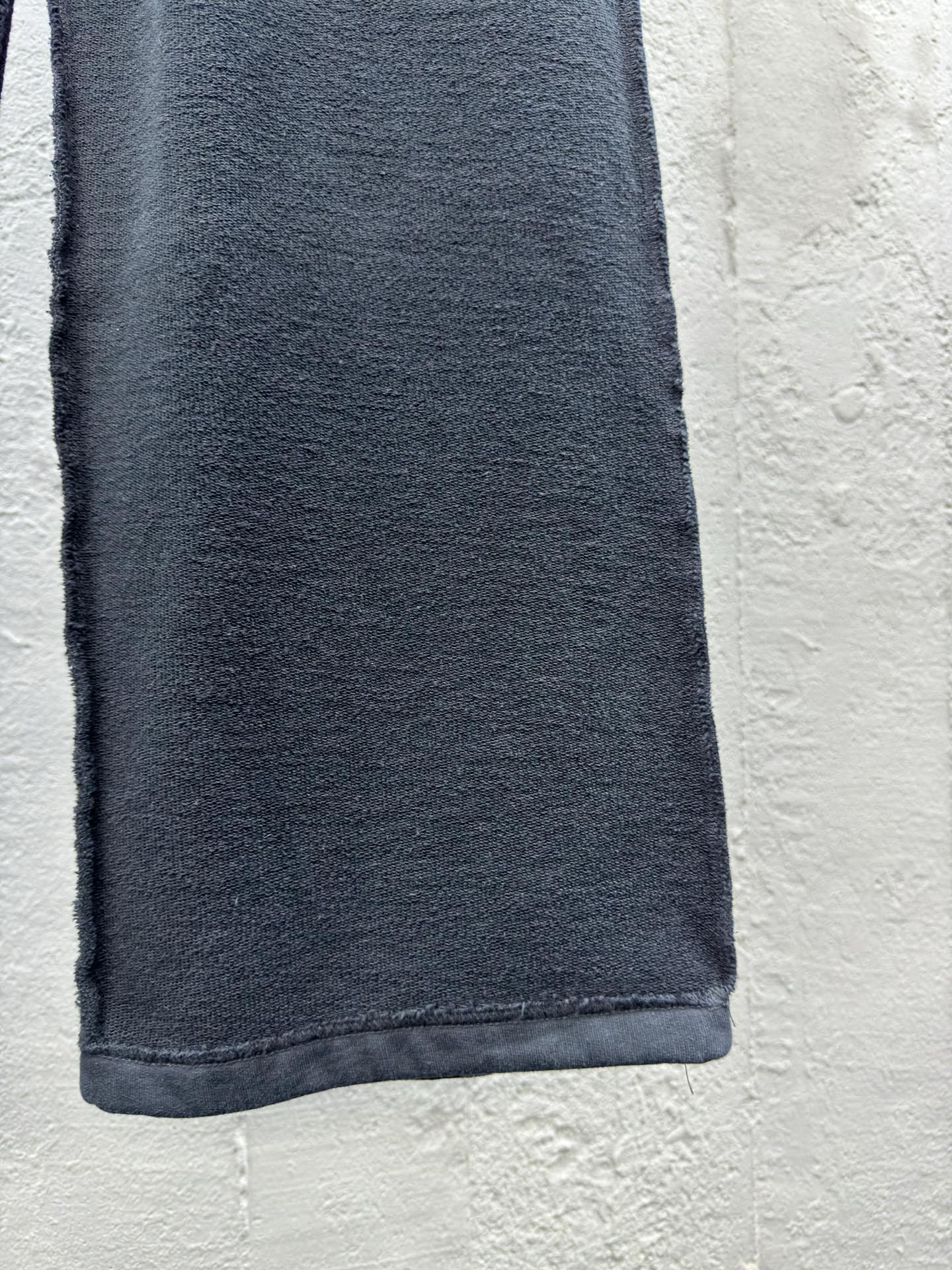 Balenciaga 反穿圆环刺绣字母长裤 7
