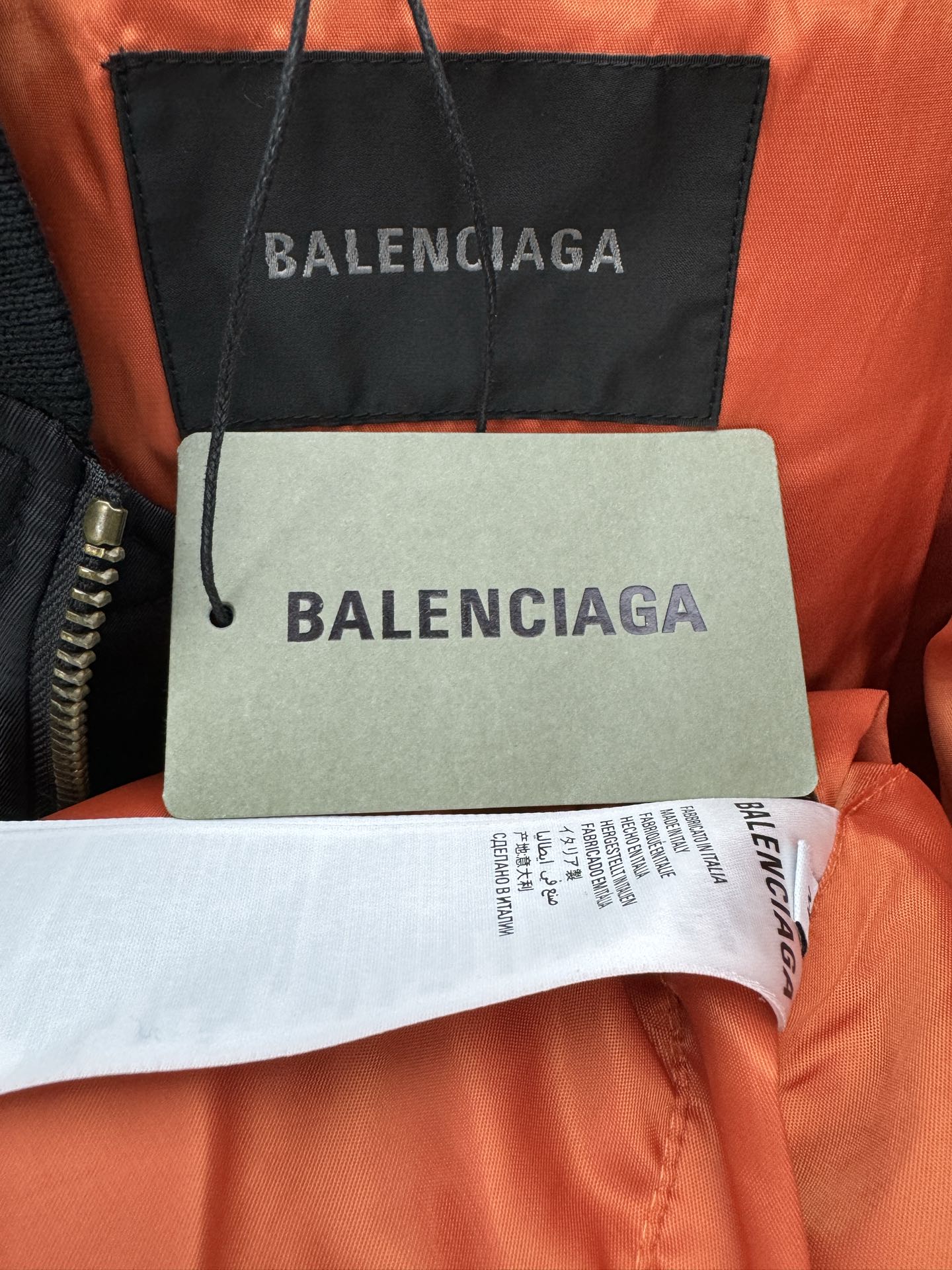 Balenciaga 美纹纸胶带飞行员棉服外套 9