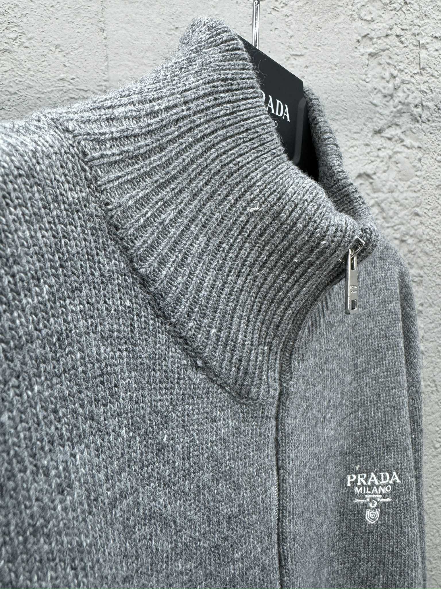 普拉达 Prada 高级成衣风衣外套及大衣服饰 #D2CE24F6 8