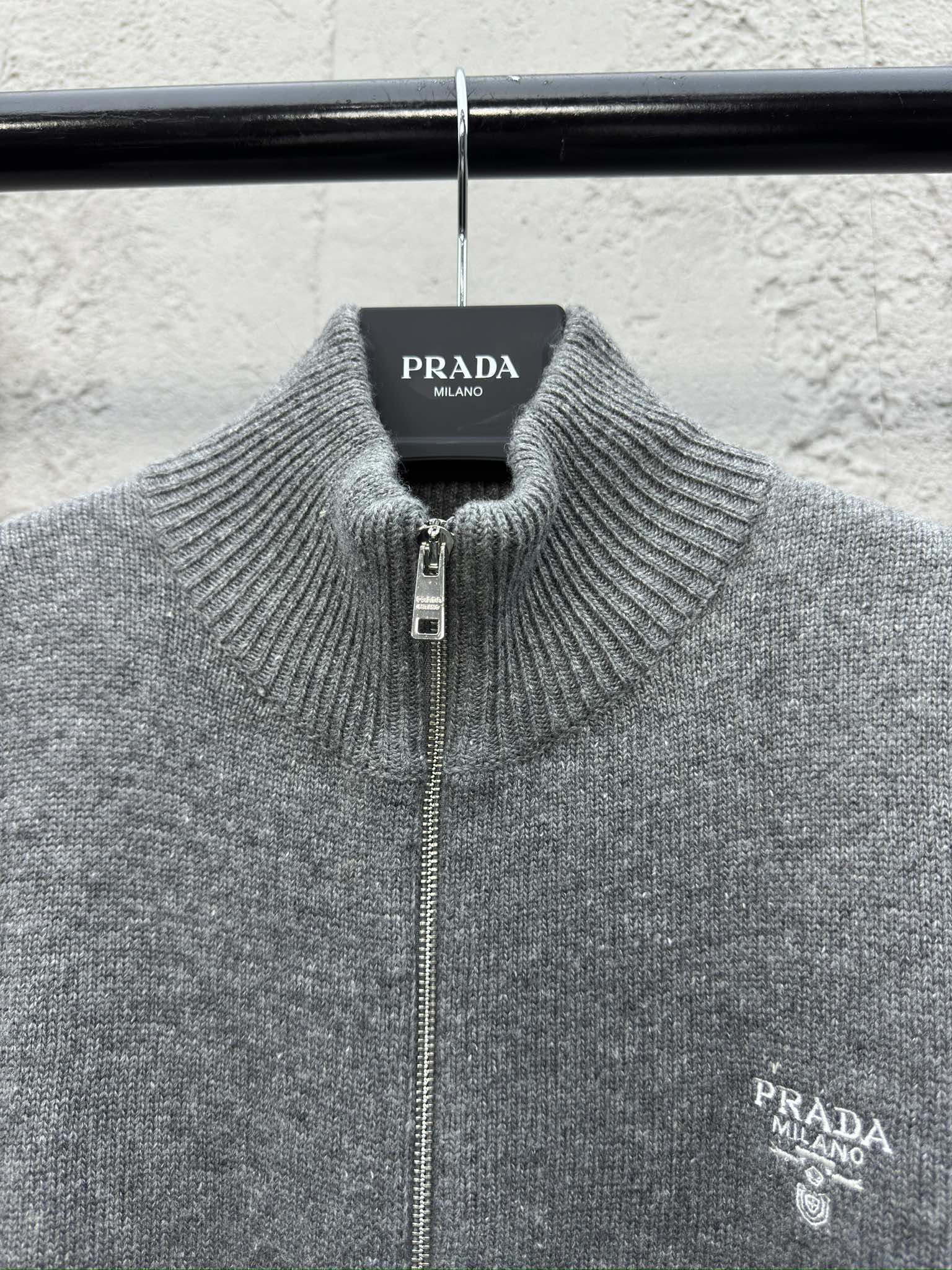 普拉达 Prada 高级成衣风衣外套及大衣服饰 #D2CE24F6 3