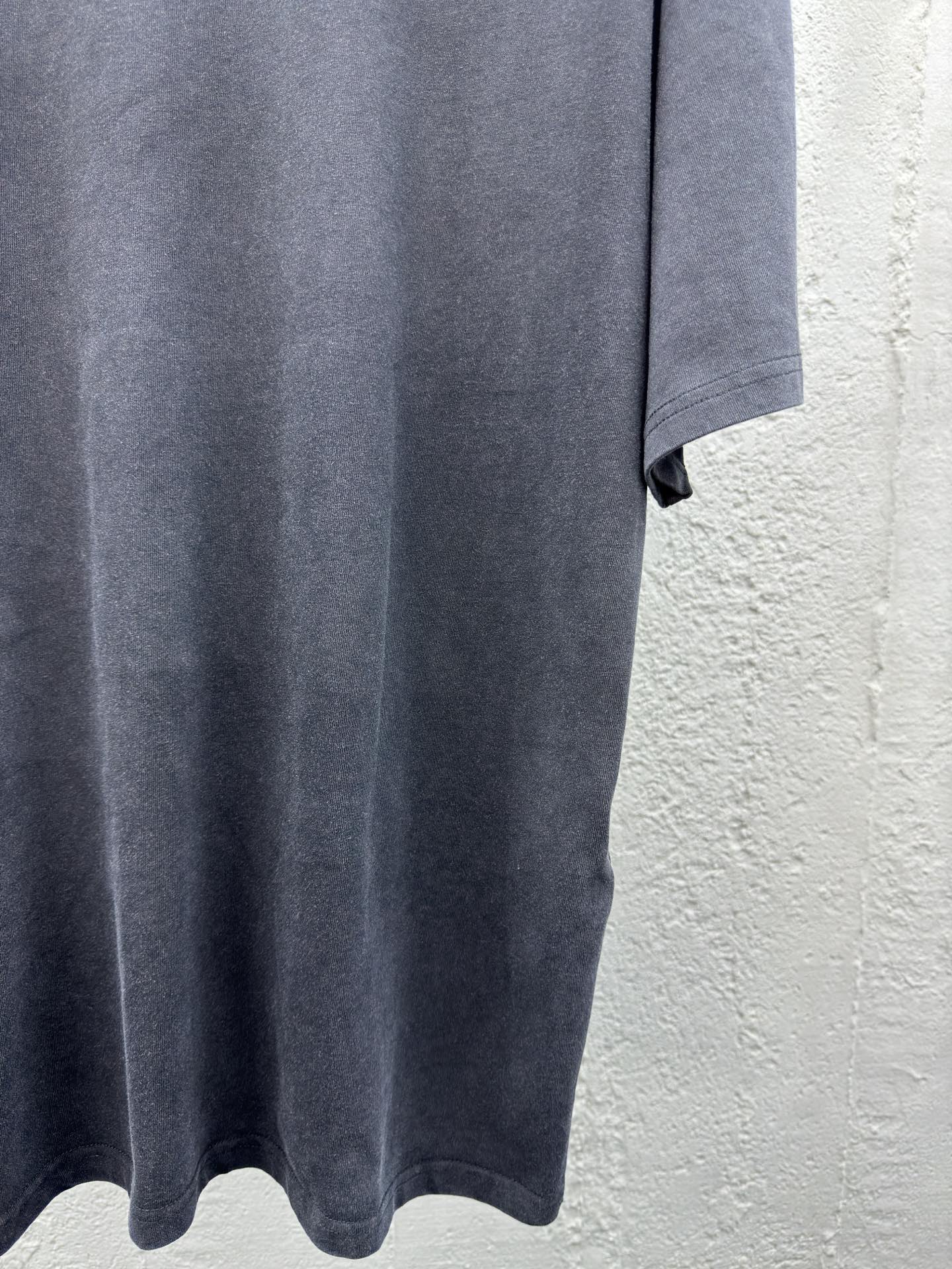 Balenciaga 背后烫钻短袖 7