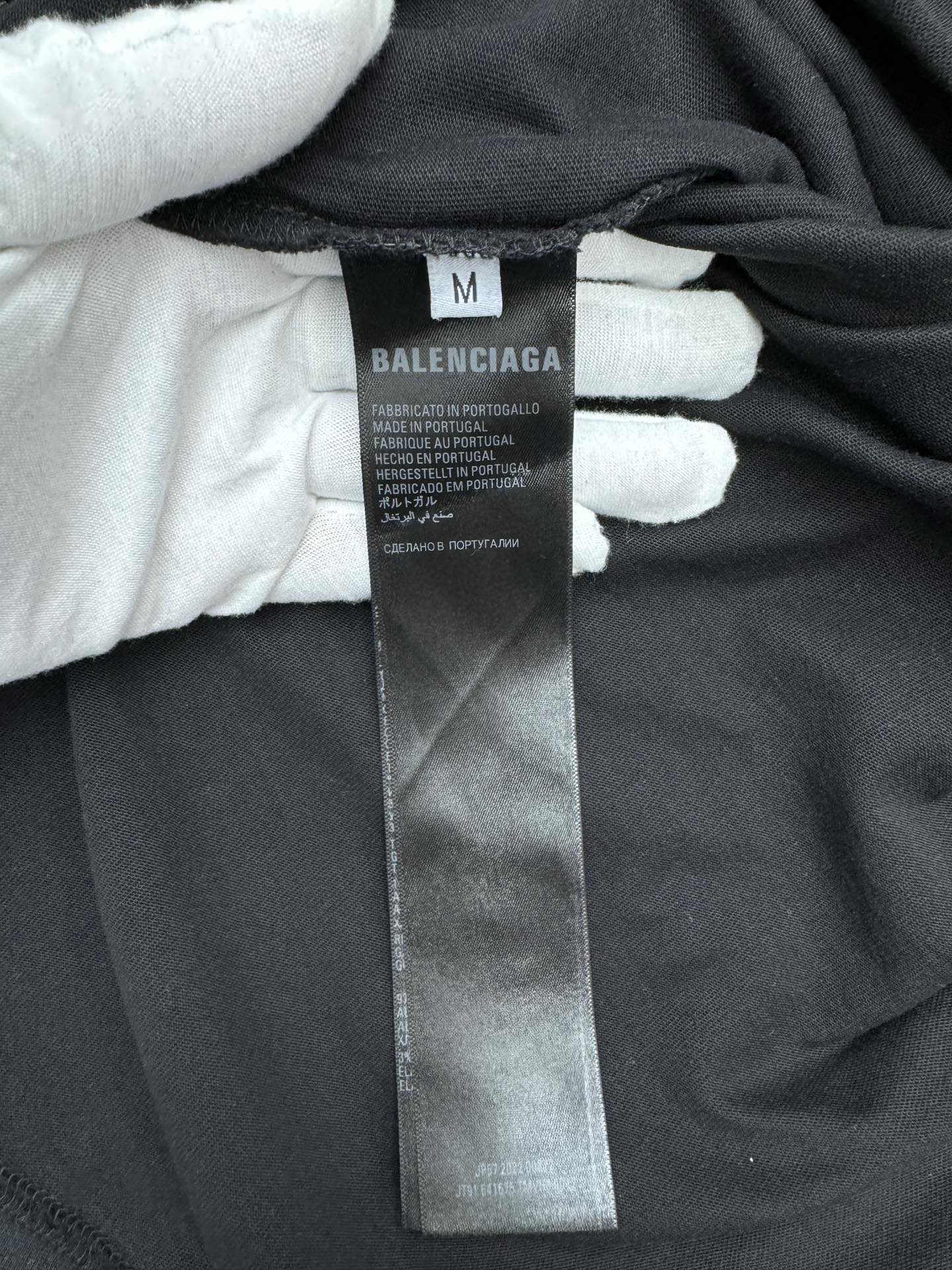 Balenciaga 背后烫钻短袖 9