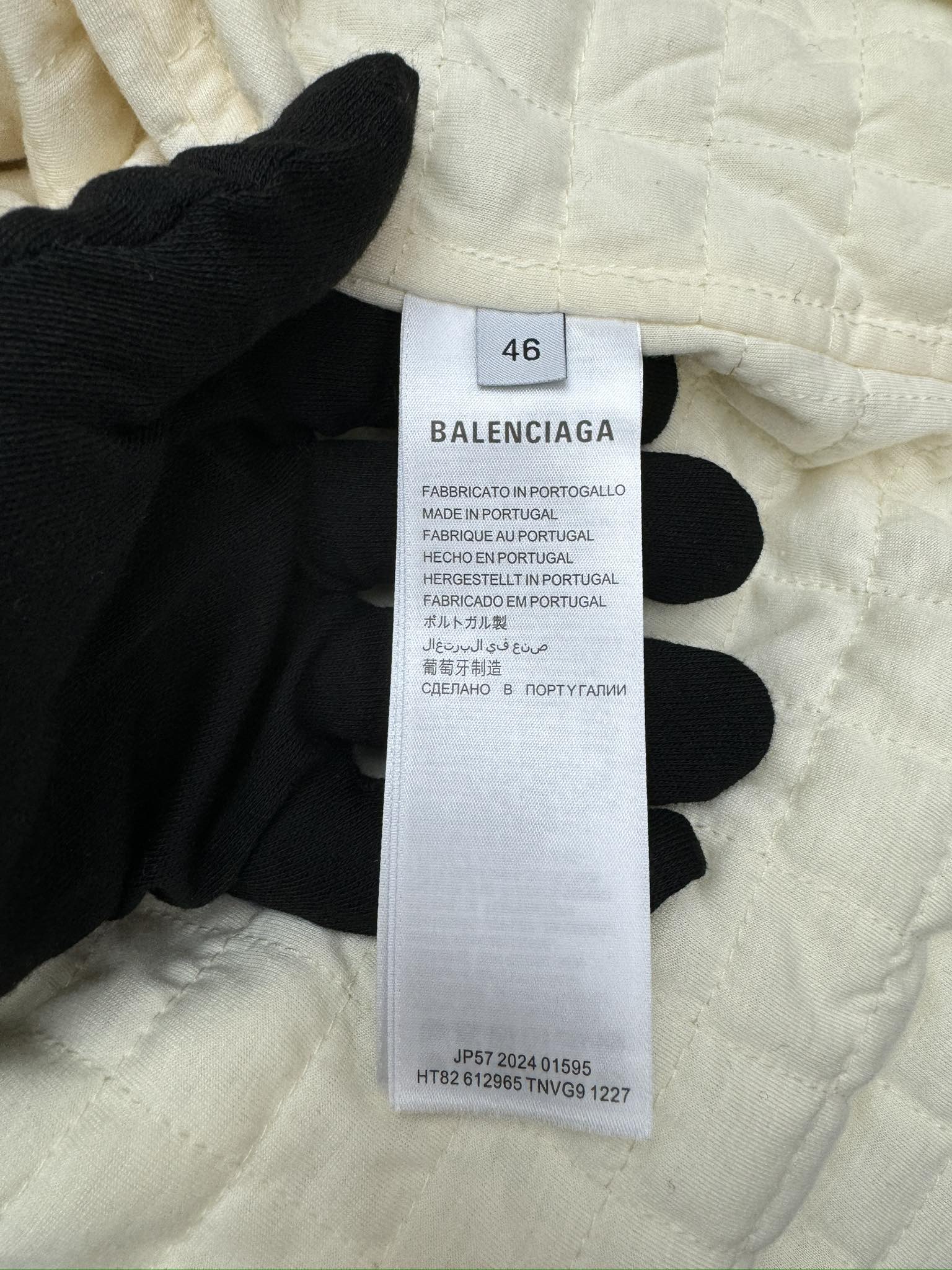 Balenciaga 胶标羊羔毛泰迪外套 9
