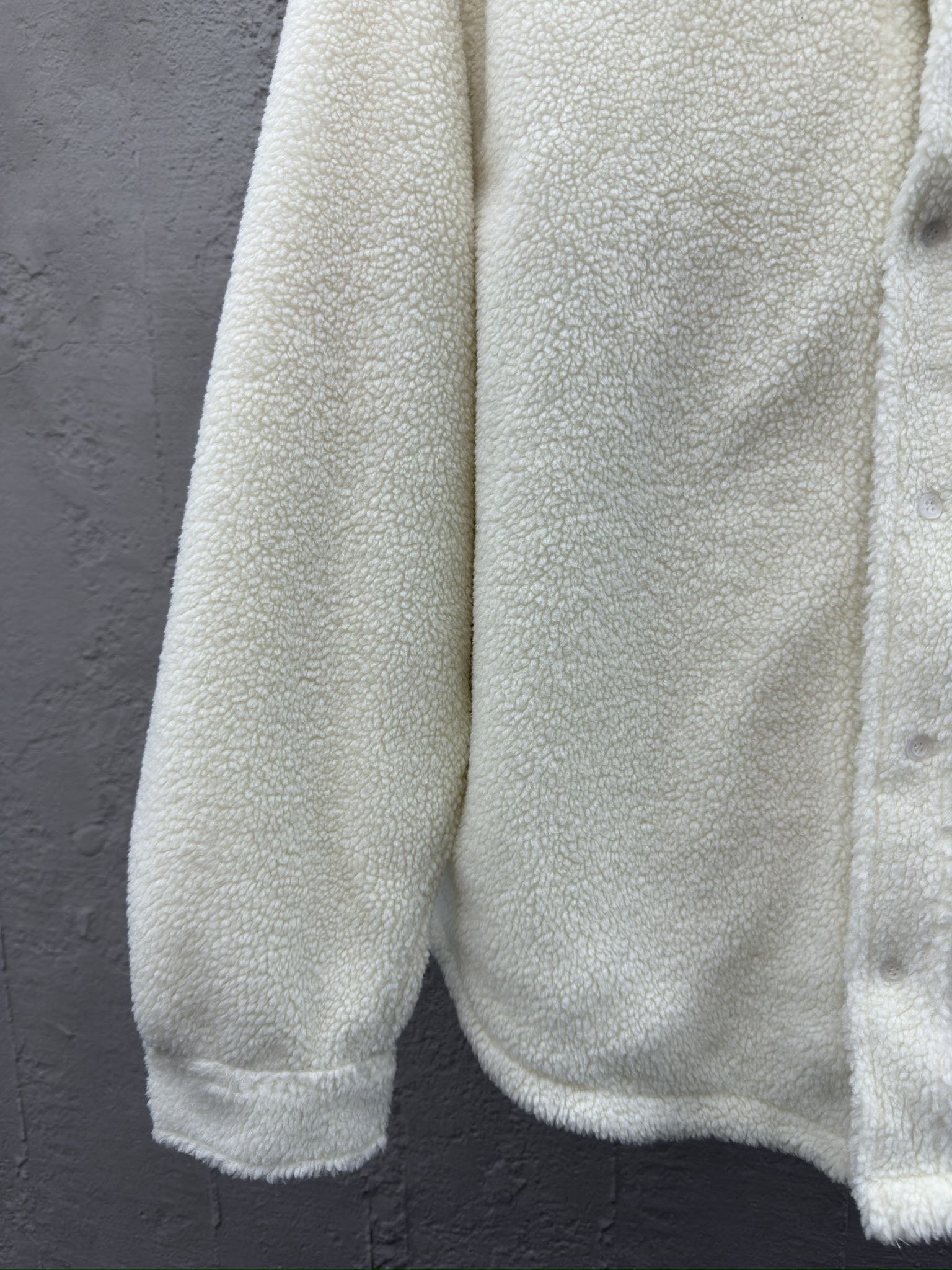 Balenciaga 胶标羊羔毛泰迪外套 6
