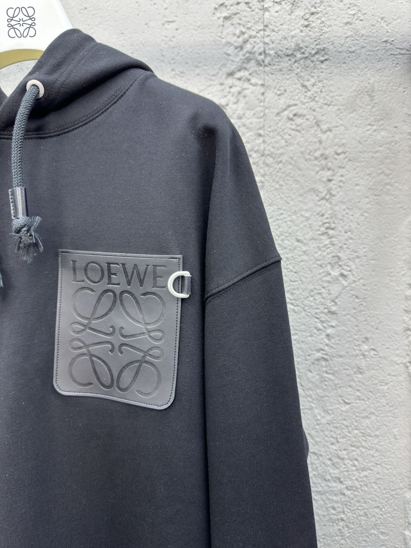 LOEWE 皮标logo帽衫 5