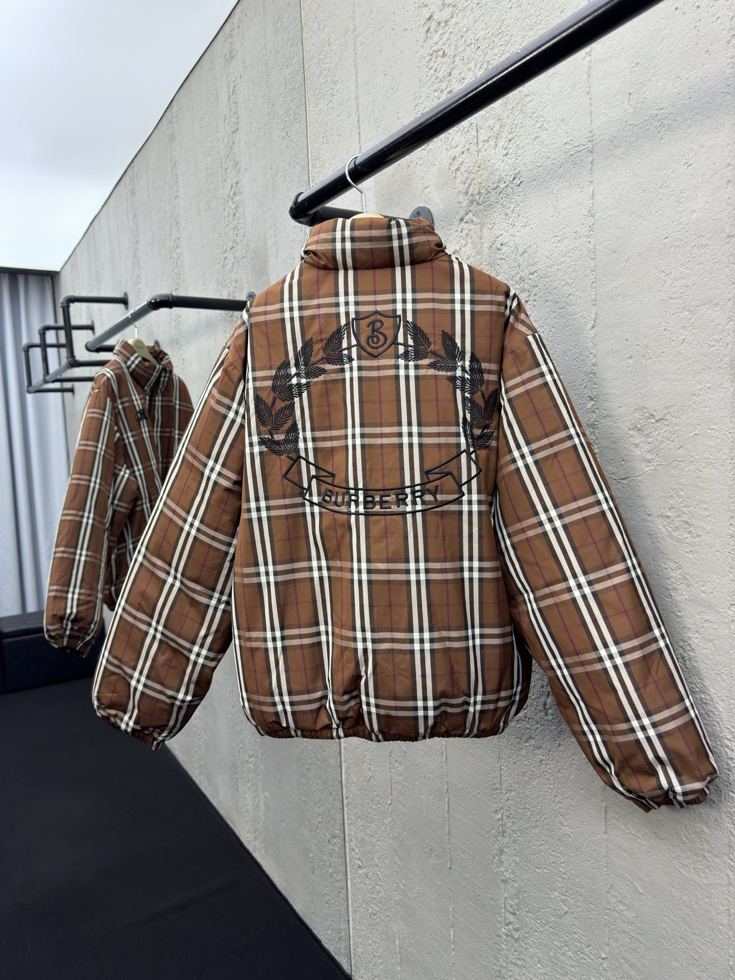 博柏利 Burberry 高定典藏名品高定成衣时装外套连衣裙衬衫T恤 #8DA5826A 2