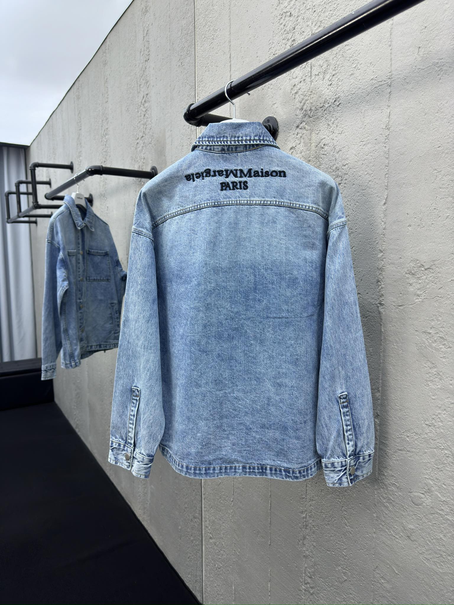 Maison Margiela 刺绣牛仔外套 2