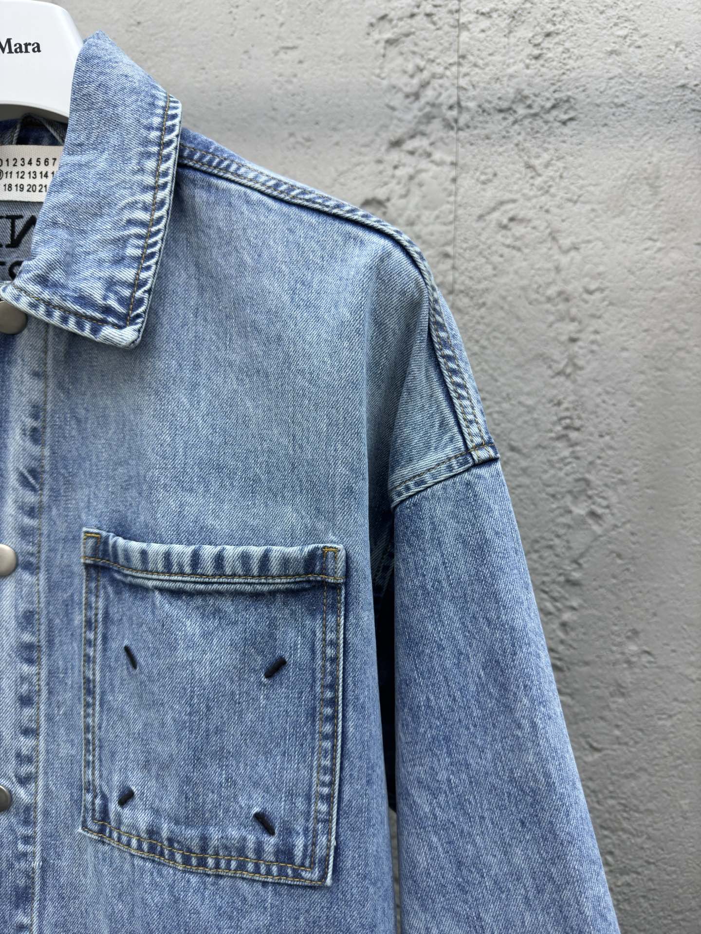 Maison Margiela 刺绣牛仔外套 5