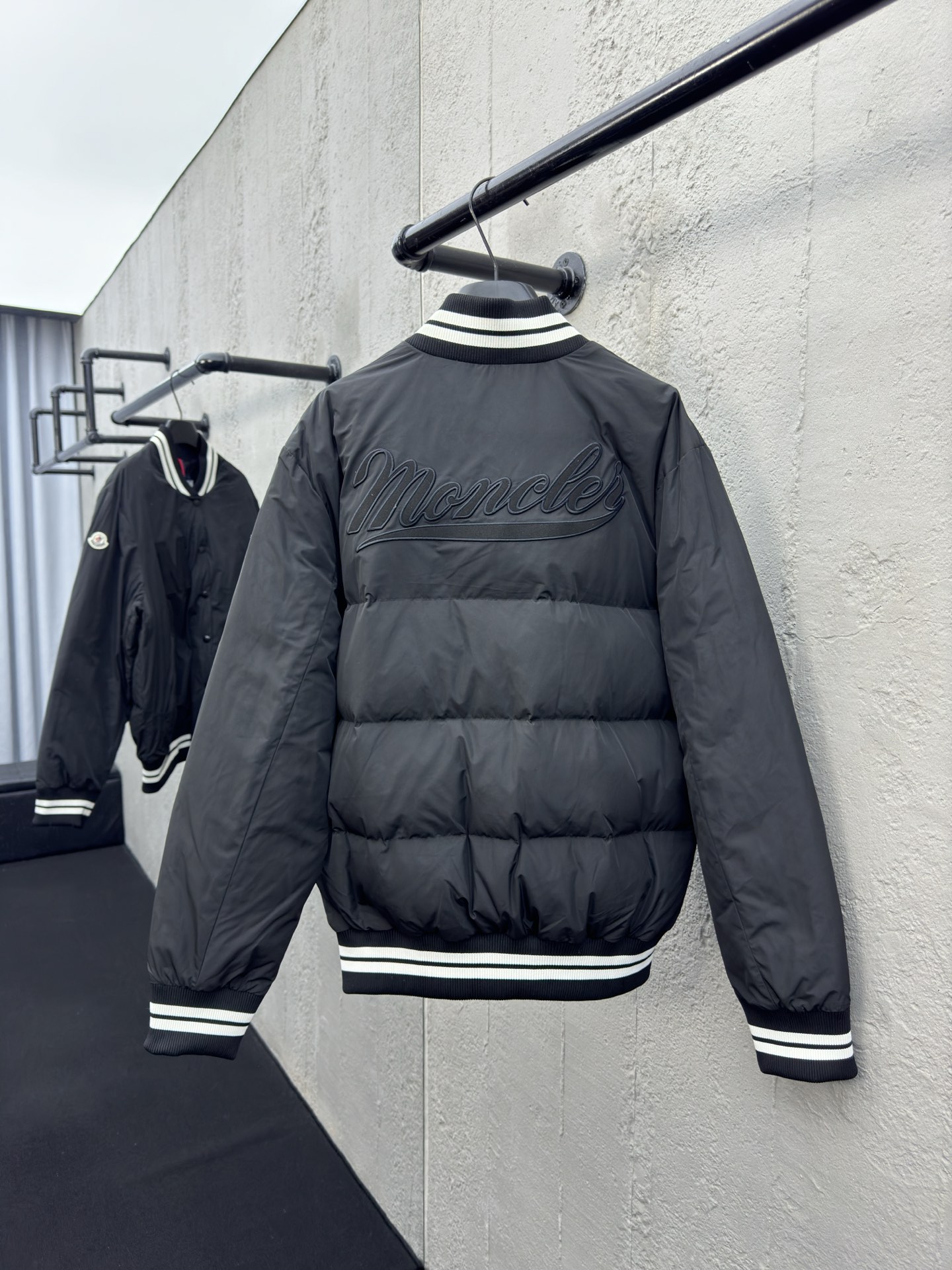 盟可睐 Moncler 高级成衣风衣外套及大衣服饰 #9EF9F8A6 2