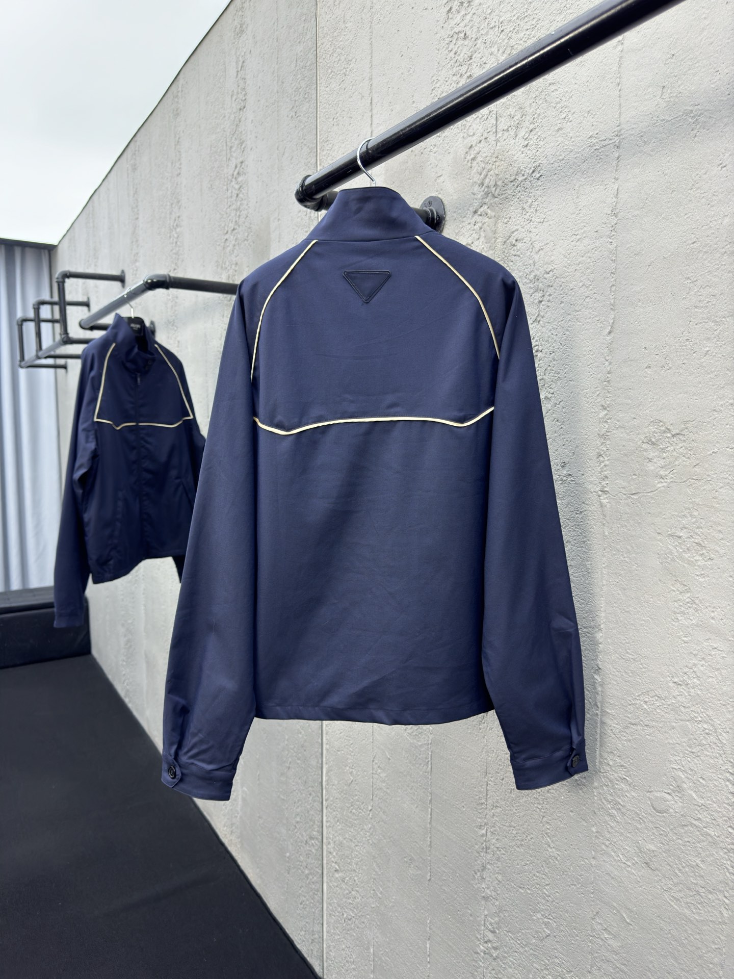 普拉达 Prada 高级成衣风衣外套及大衣服饰 #2F117652 2