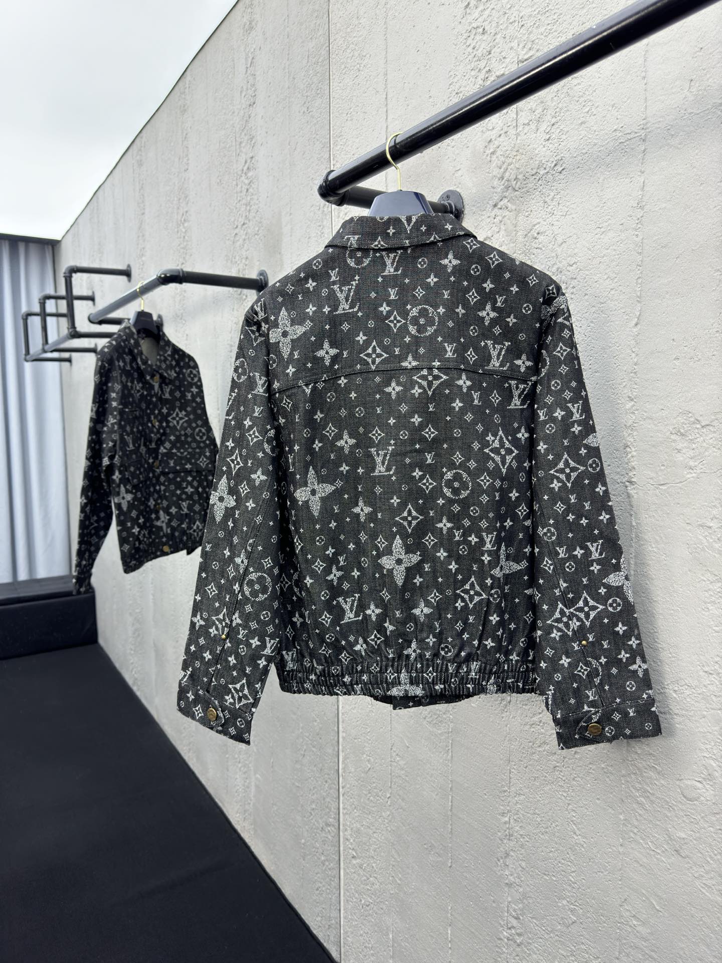 Louis Vuitton Haute Couture Haute Couture Ready-to-Wear Clothing Dress 2