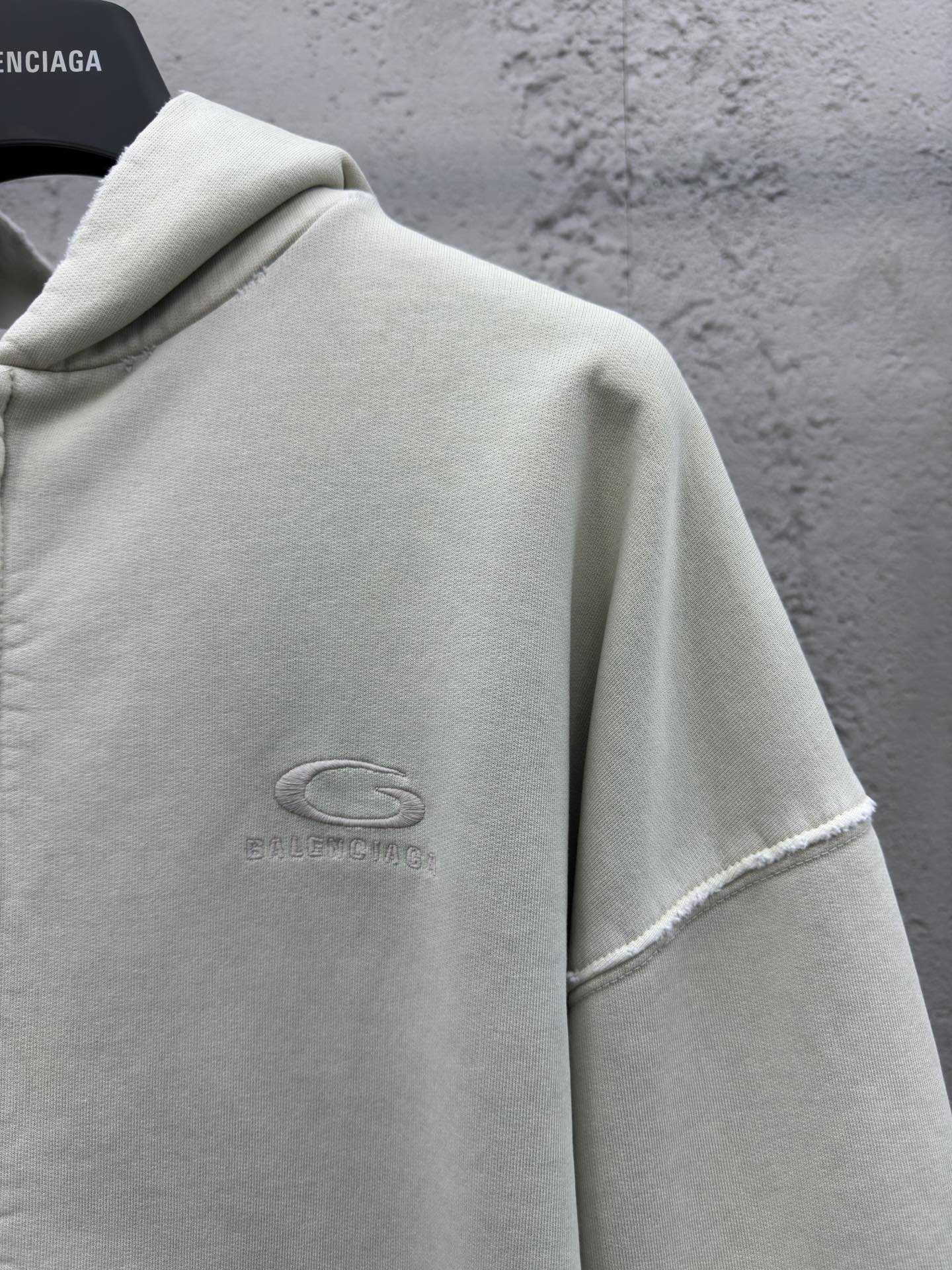 Balenciaga 龙纹涂鸦拉链外套 5