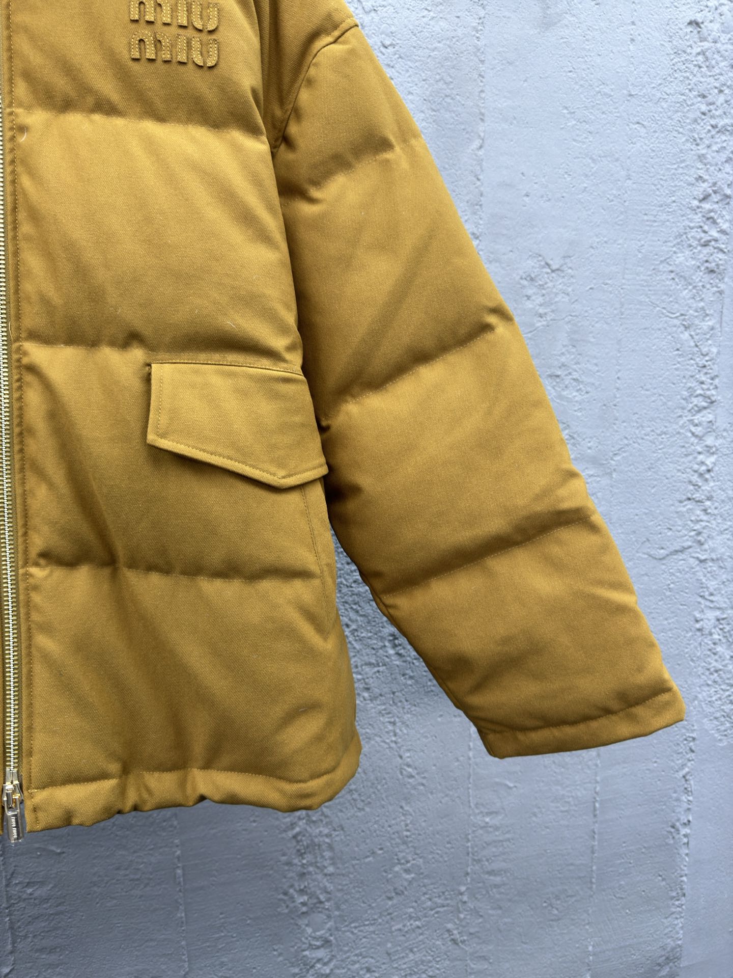 缪缪 Miu Miu 高定典藏名品高定成衣时装外套连衣裙衬衫T恤 #1258D559 7