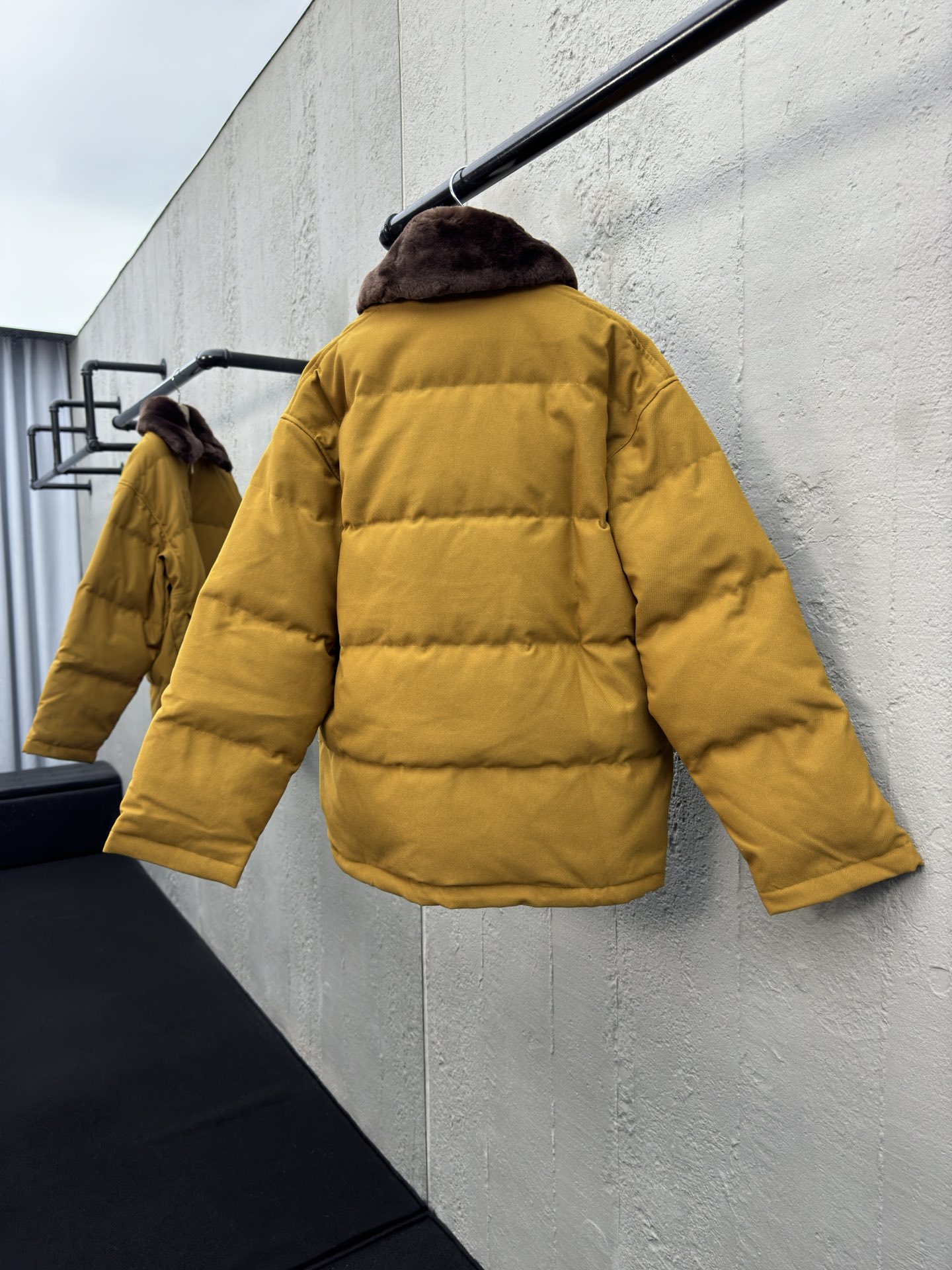 缪缪 Miu Miu 高定典藏名品高定成衣时装外套连衣裙衬衫T恤 #1258D559 2