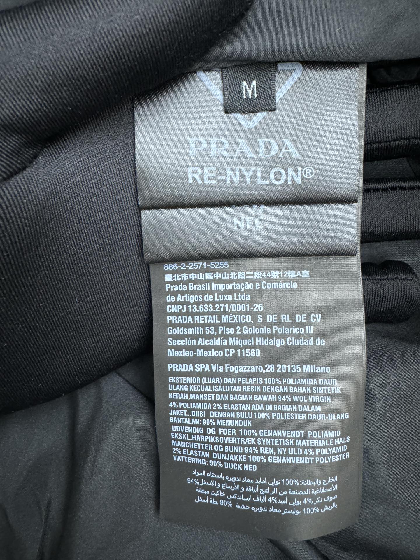 普拉达 Prada 高级成衣风衣外套及大衣服饰 #B79BFC38 9