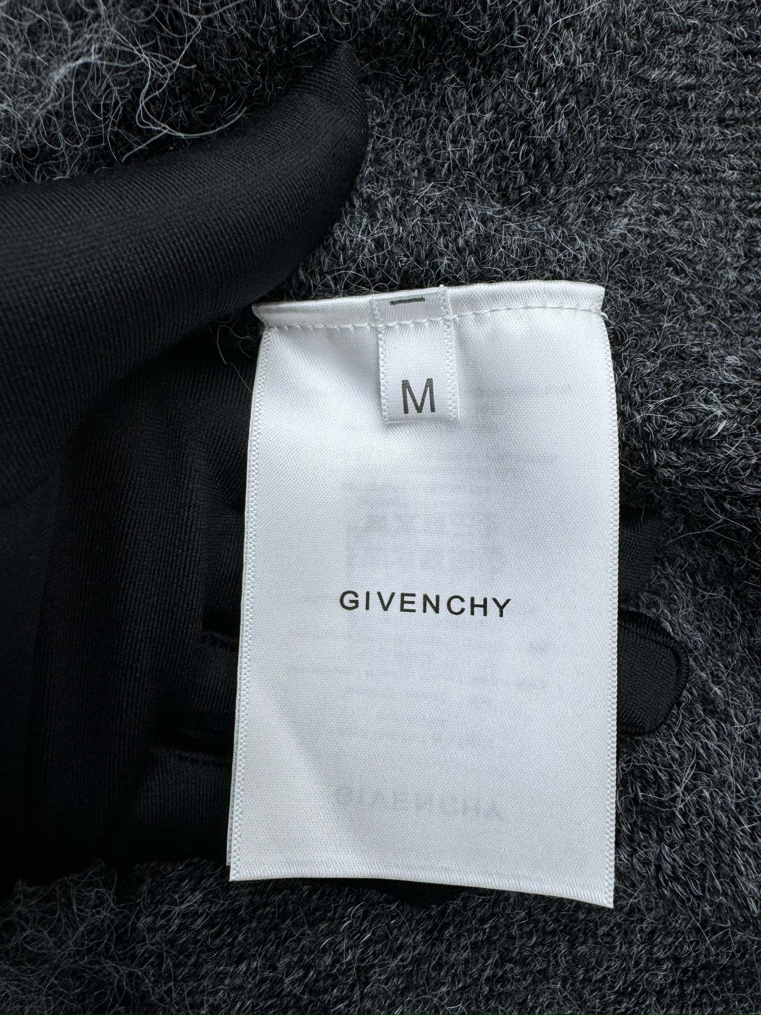 Givenchy 签字马海毛毛衣 9