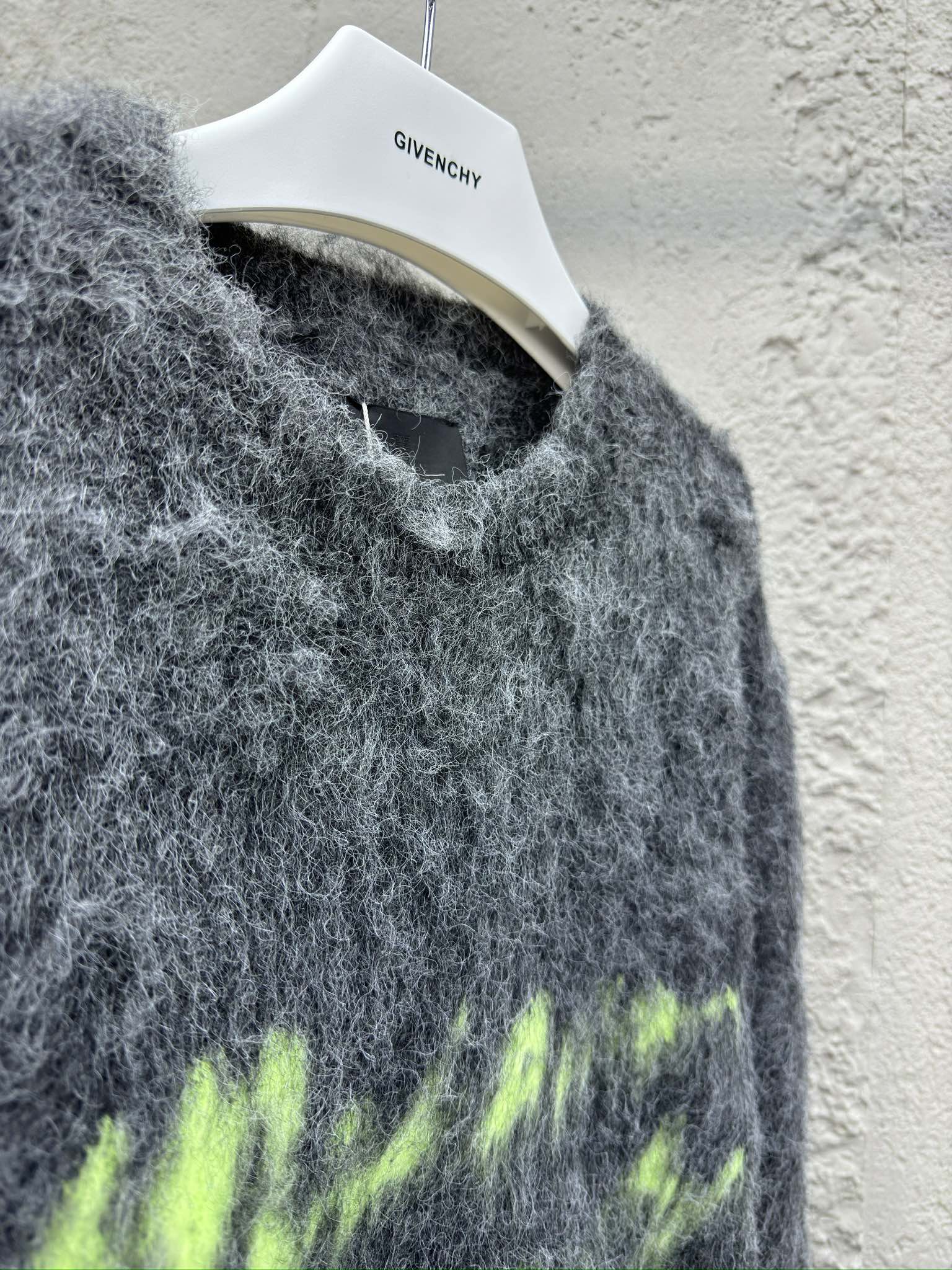 Givenchy 签字马海毛毛衣 8