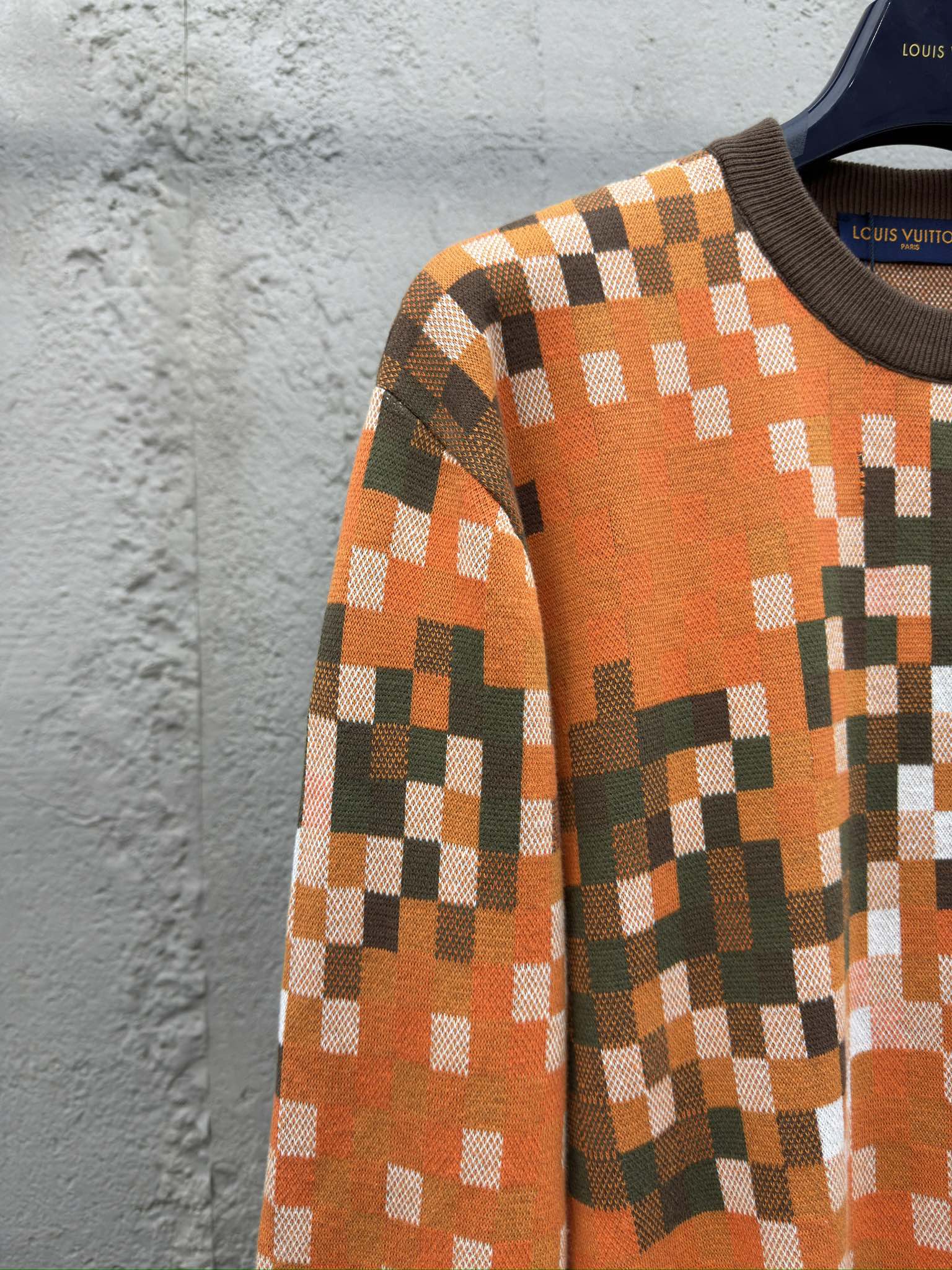 LOUIS VUITTON 马赛克棋盘格铆钉卫衣 4
