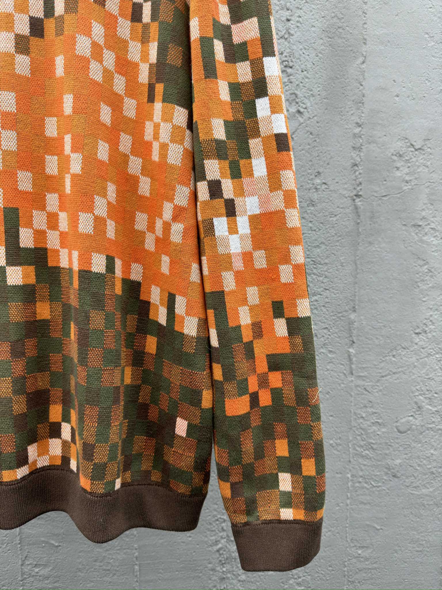 LOUIS VUITTON 马赛克棋盘格铆钉卫衣 6