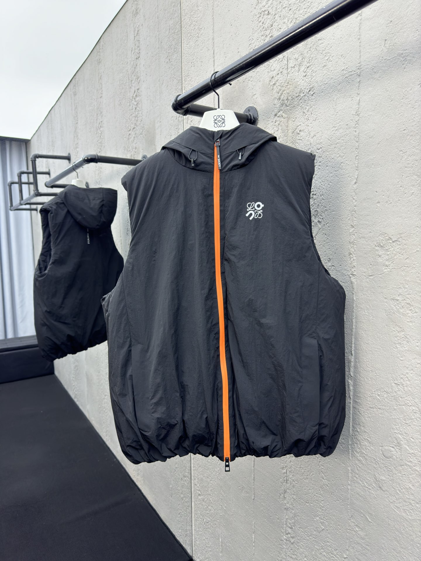 LOEWE x On Collaboration Down Vest - Bag
