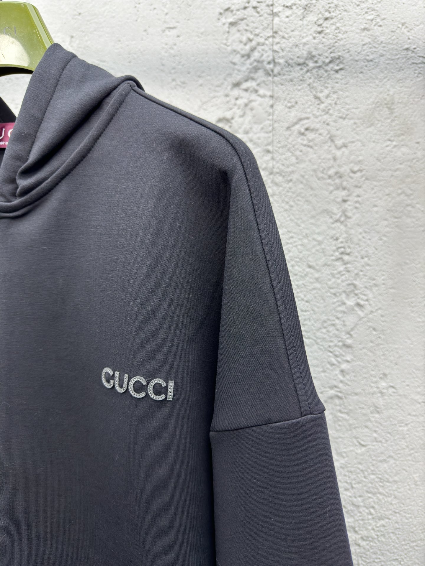 GUCCI 小标连帽拉链衫 5
