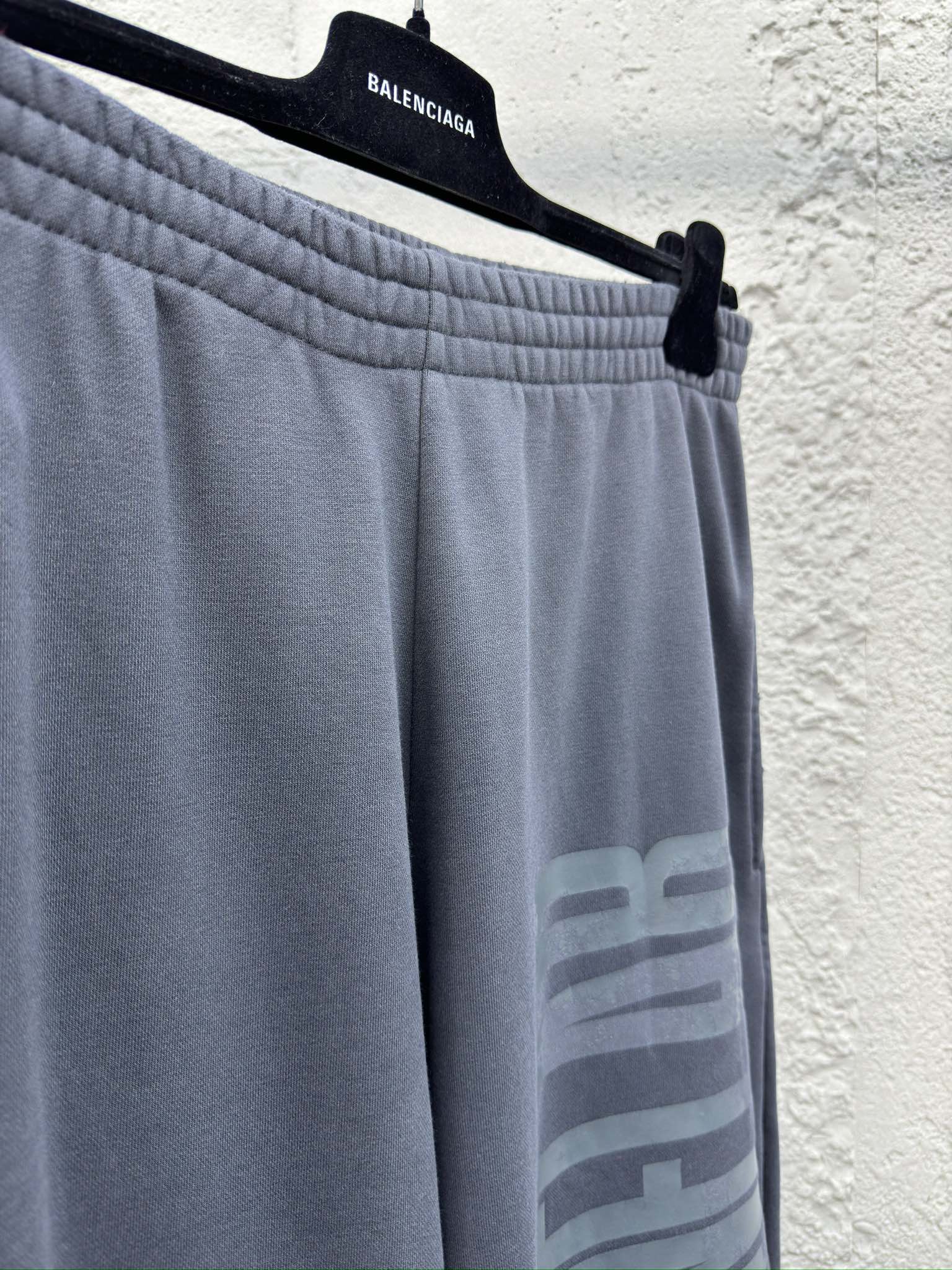 Balenciaga 破坏字母长裤 8