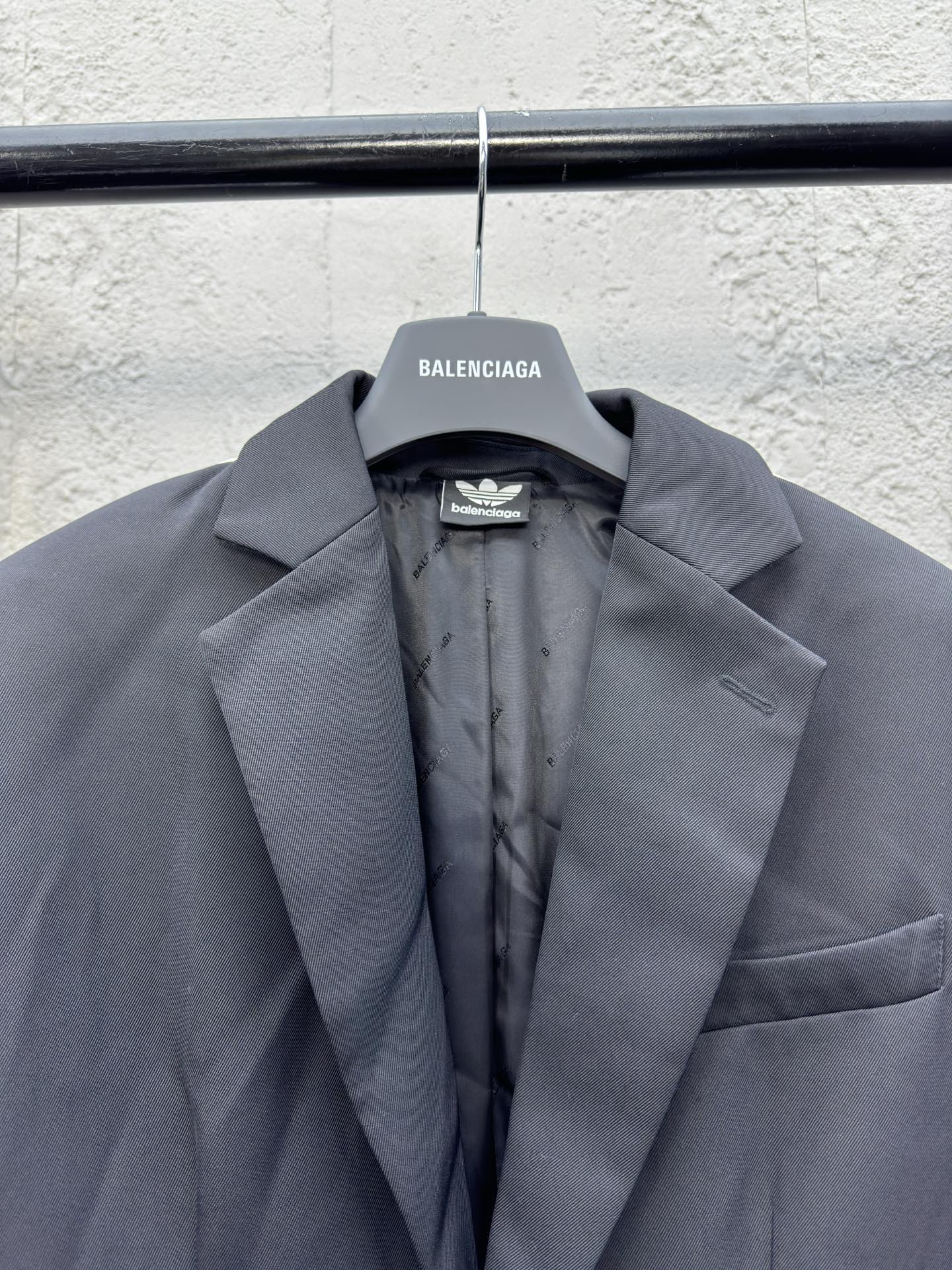 Premium luxury jacket 3
