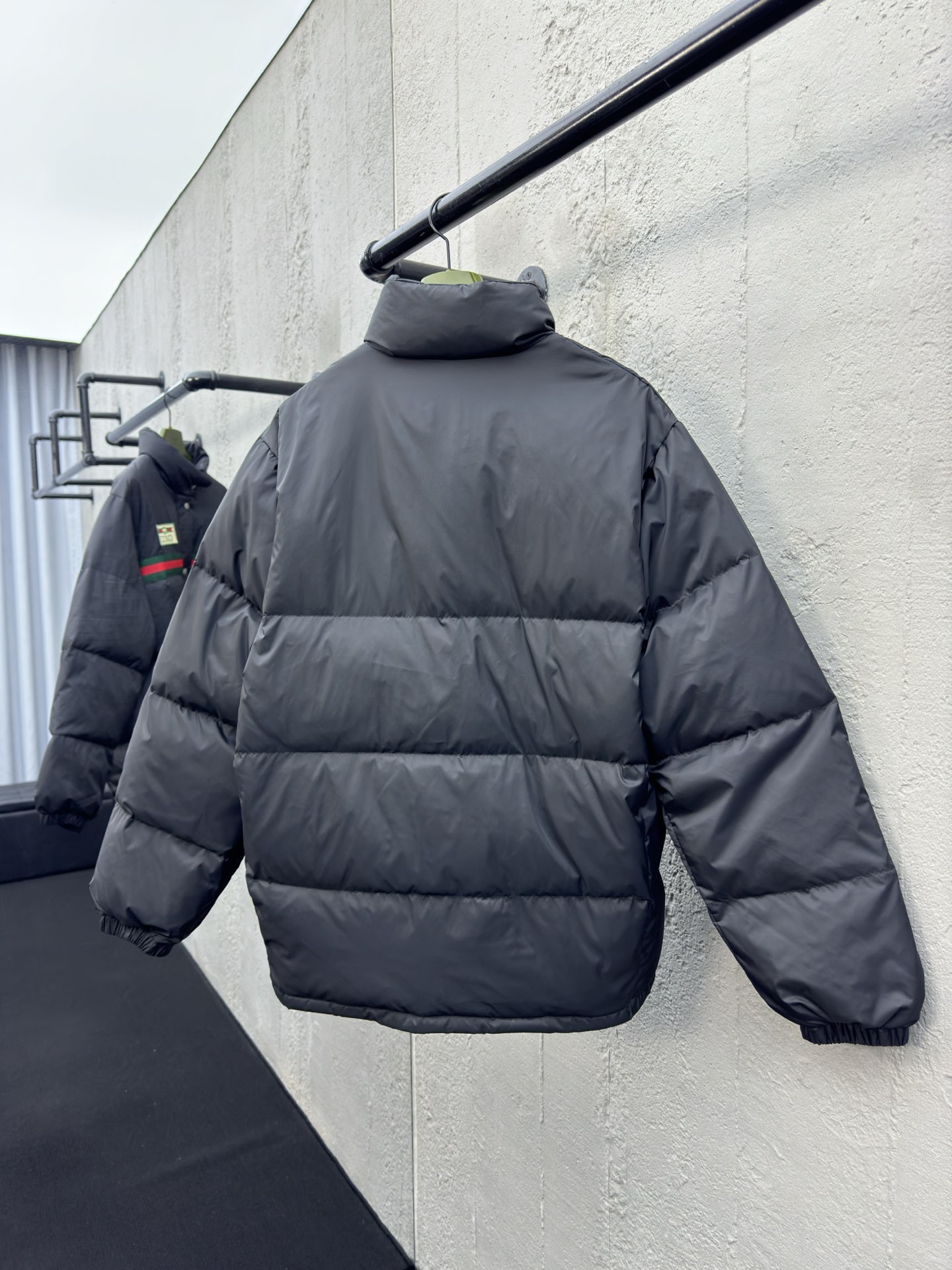GUCCI 织带羽绒服外套 2