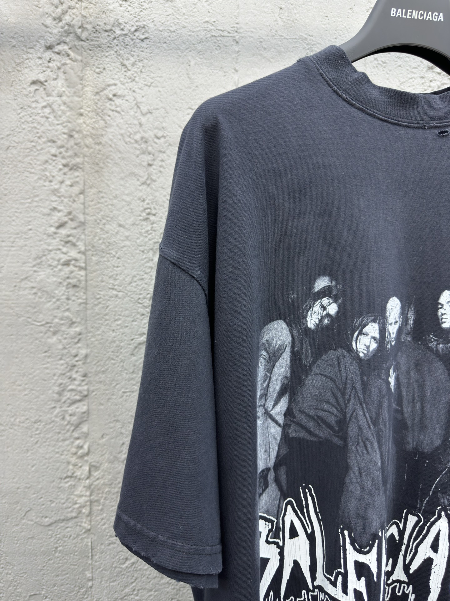 Balenciaga Band Portrait Graphic T-Shirt - Clothes 4
