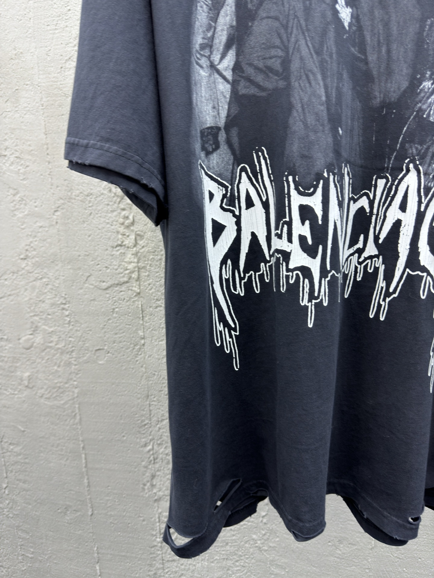 Balenciaga Band Portrait Graphic T-Shirt - Clothes 6