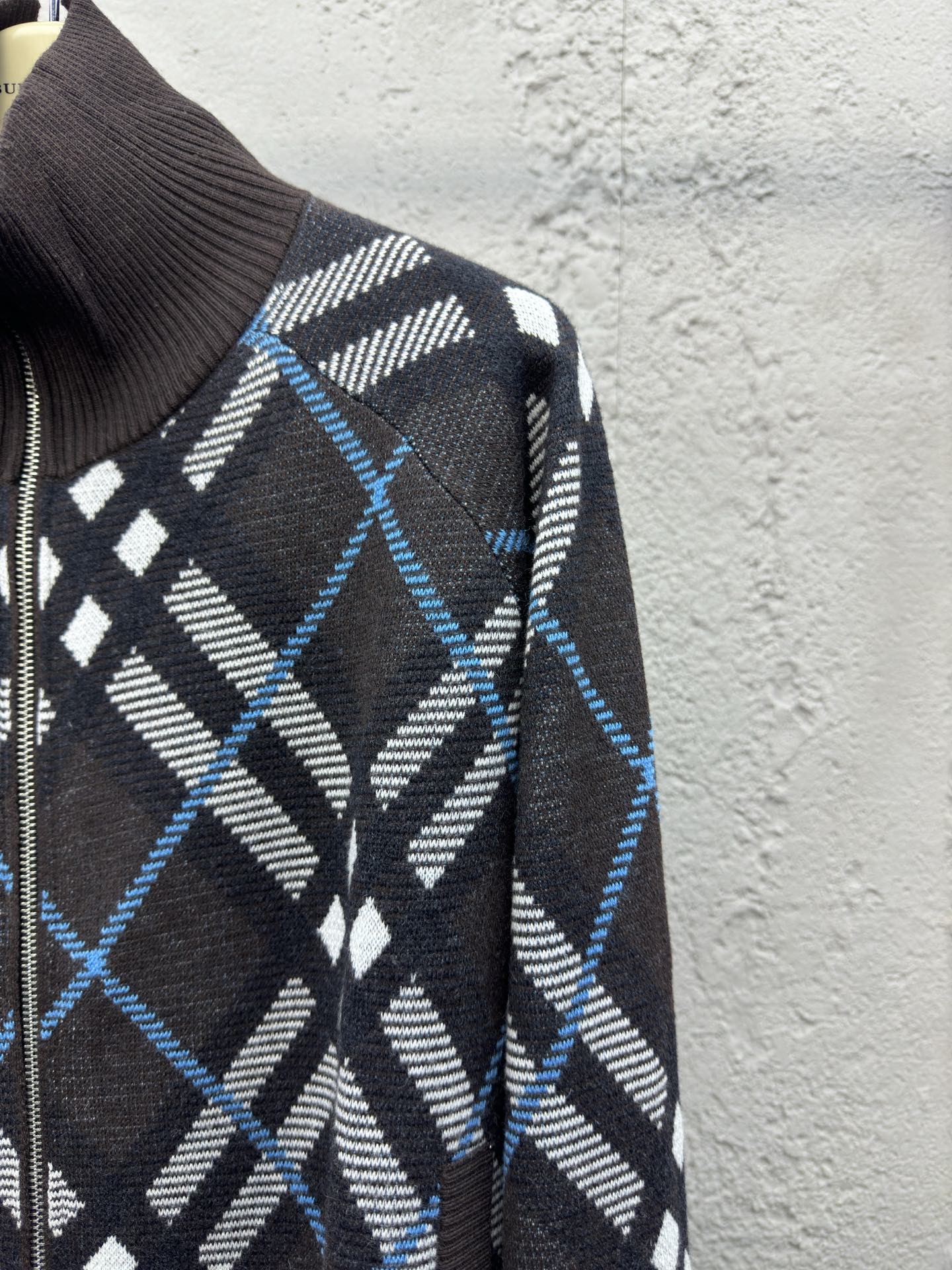 BURBERRY 斜格纹立领羊毛外套 5