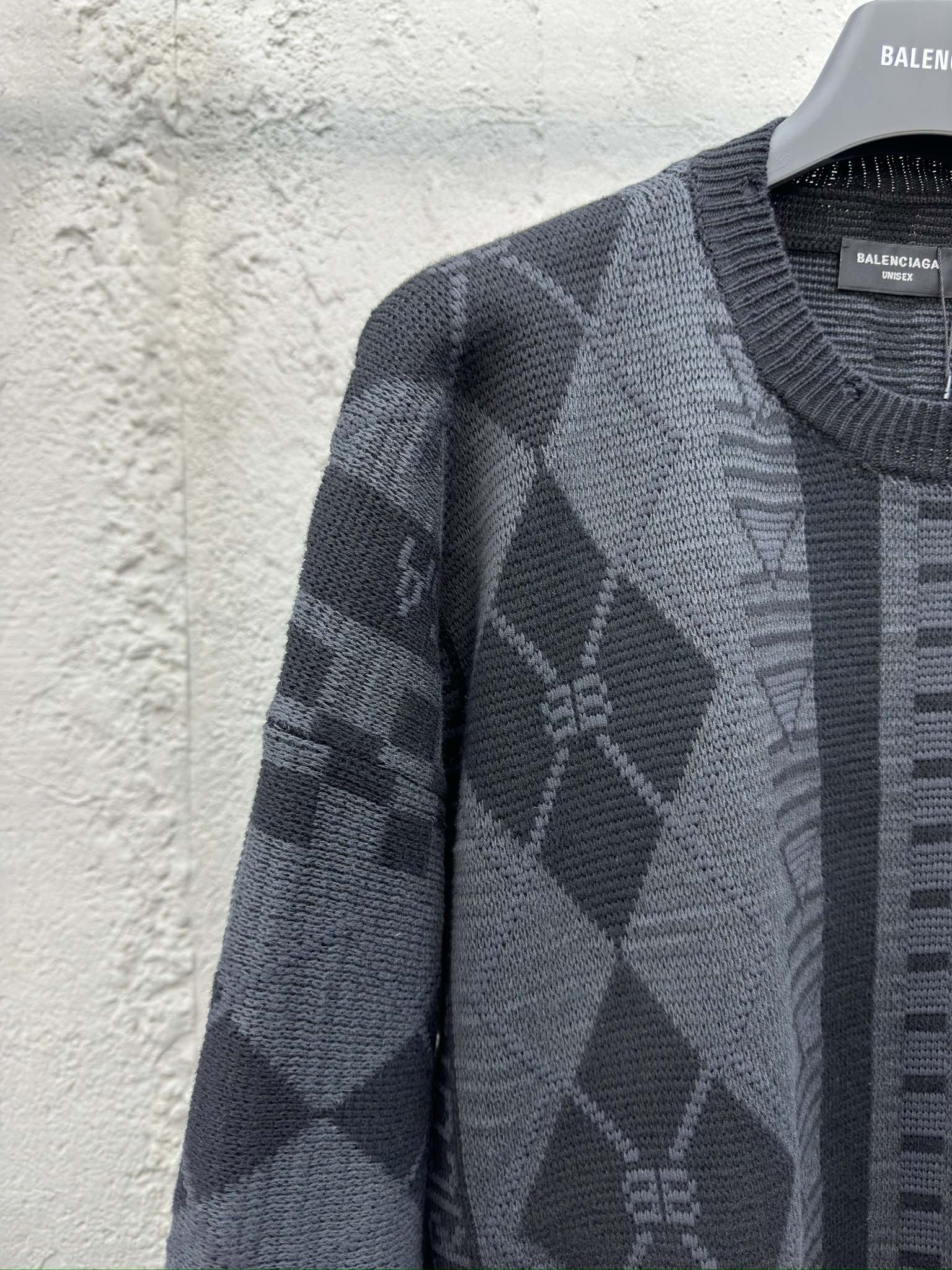 Balenciaga 几何图案毛衣 4
