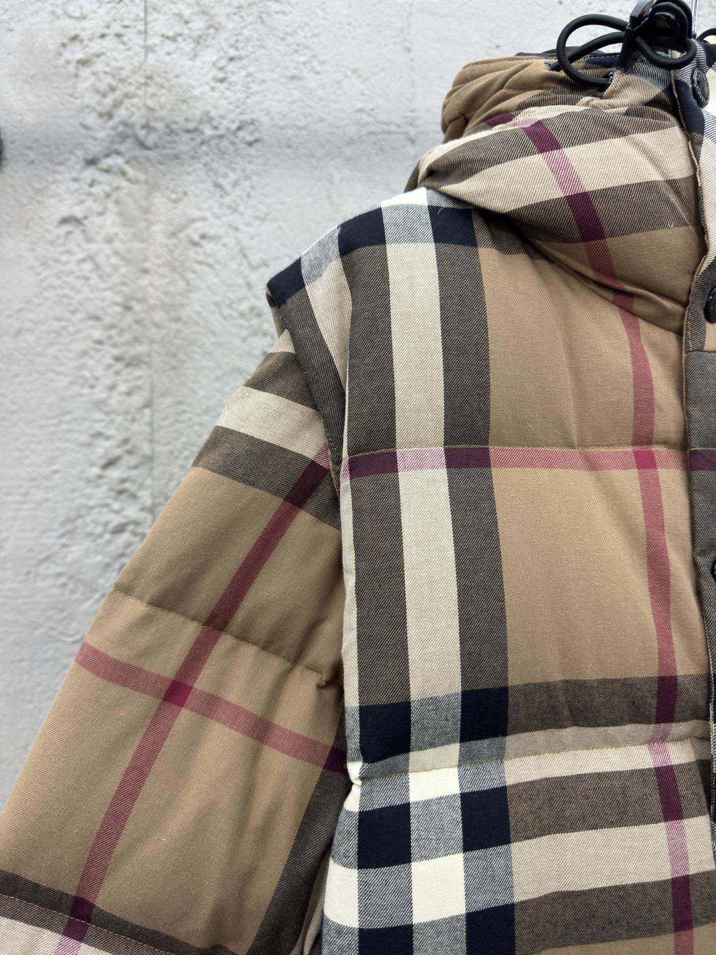 BURBERRY 袖子拆卸格子羽绒服外套 6