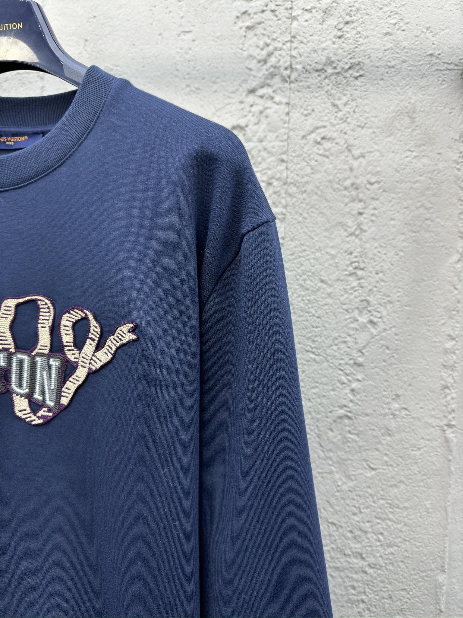 LOUIS VUITTON 贴布刺绣字母卫衣 5