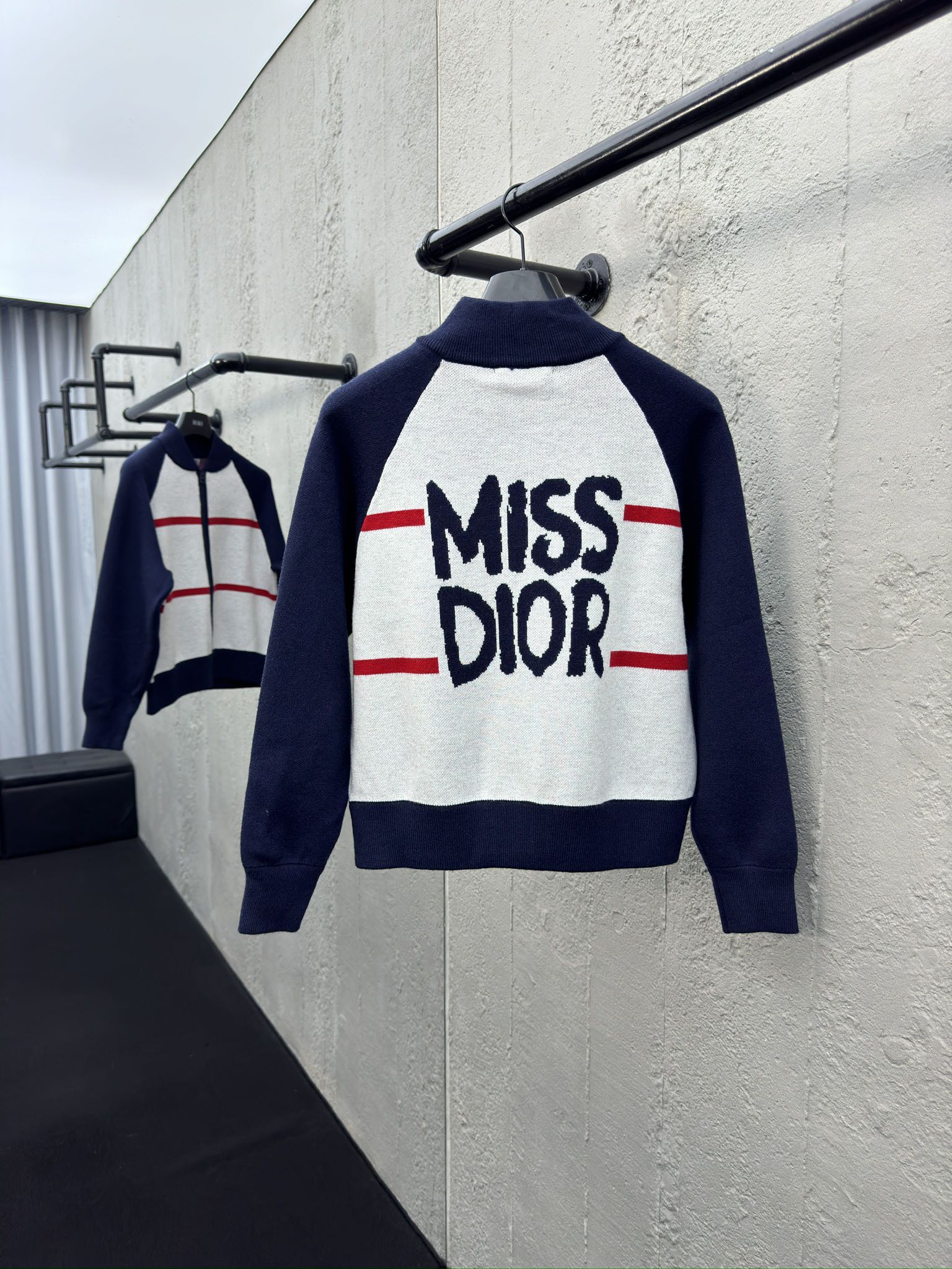 DIOR 字母拉链针织开衫 2