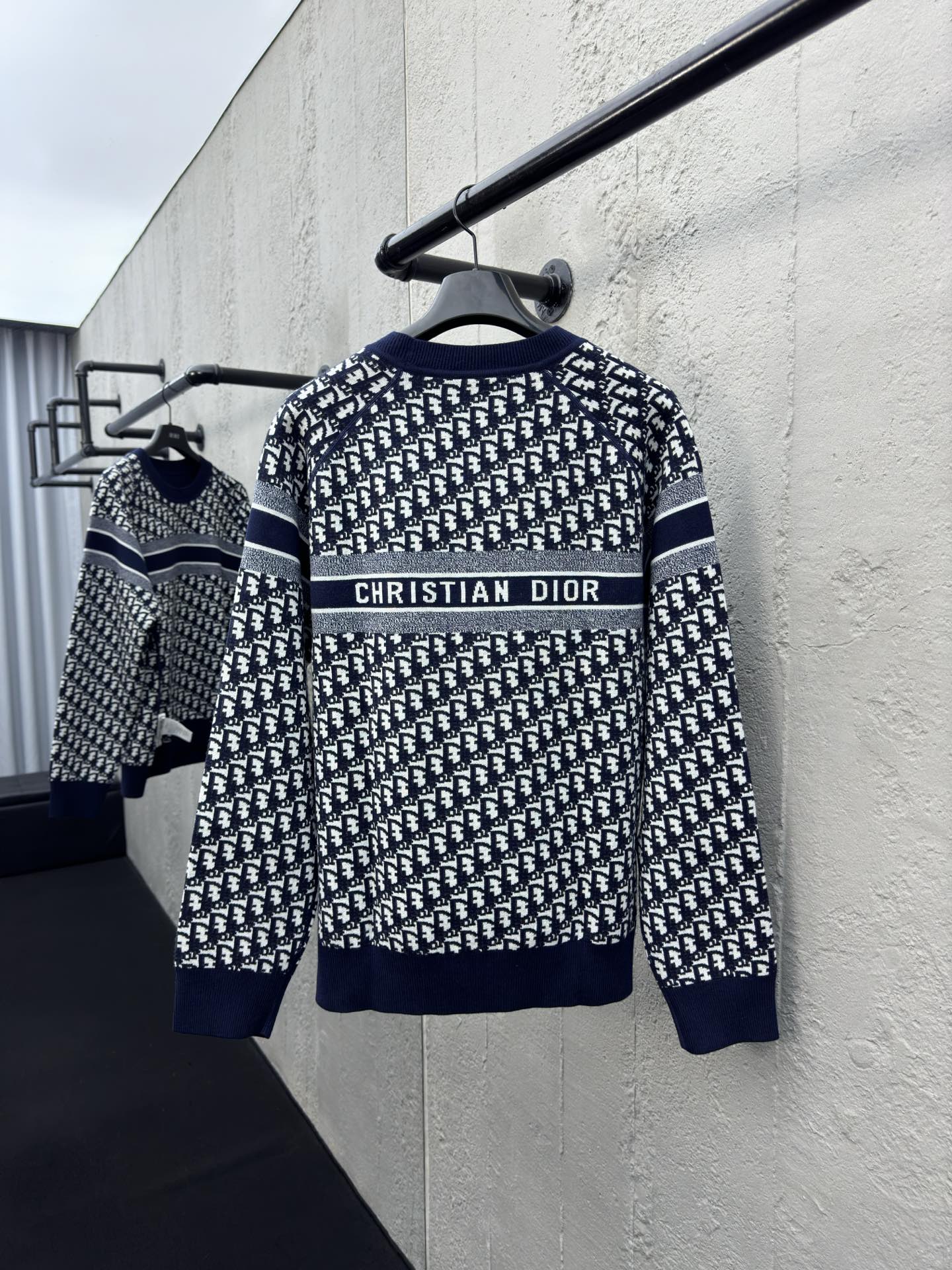 DIOR 双面提花针织羊绒毛衣 4