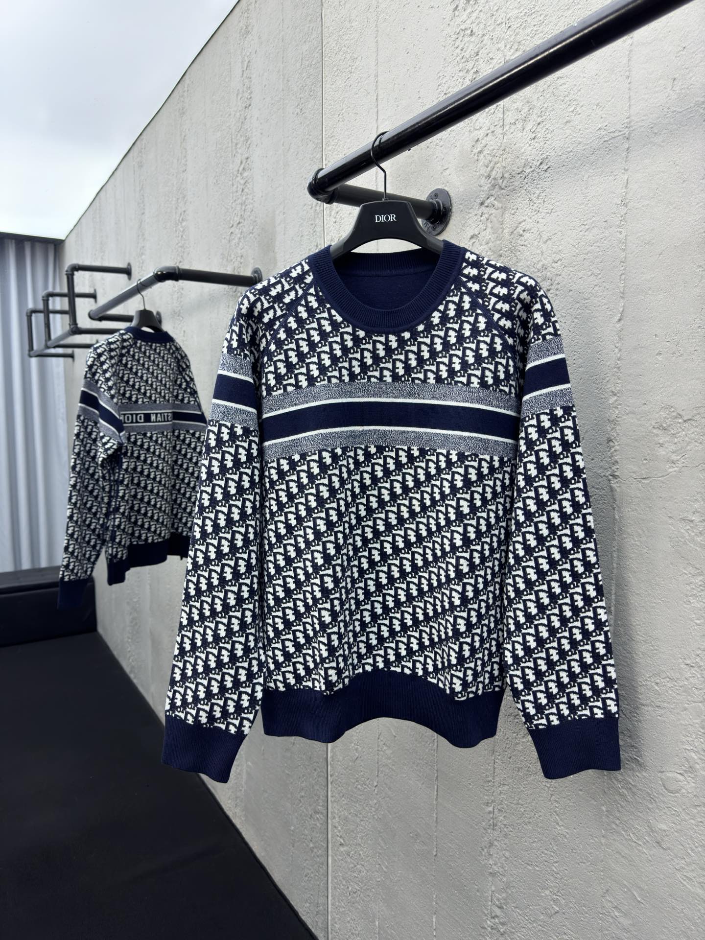 DIOR 双面提花针织羊绒毛衣 3
