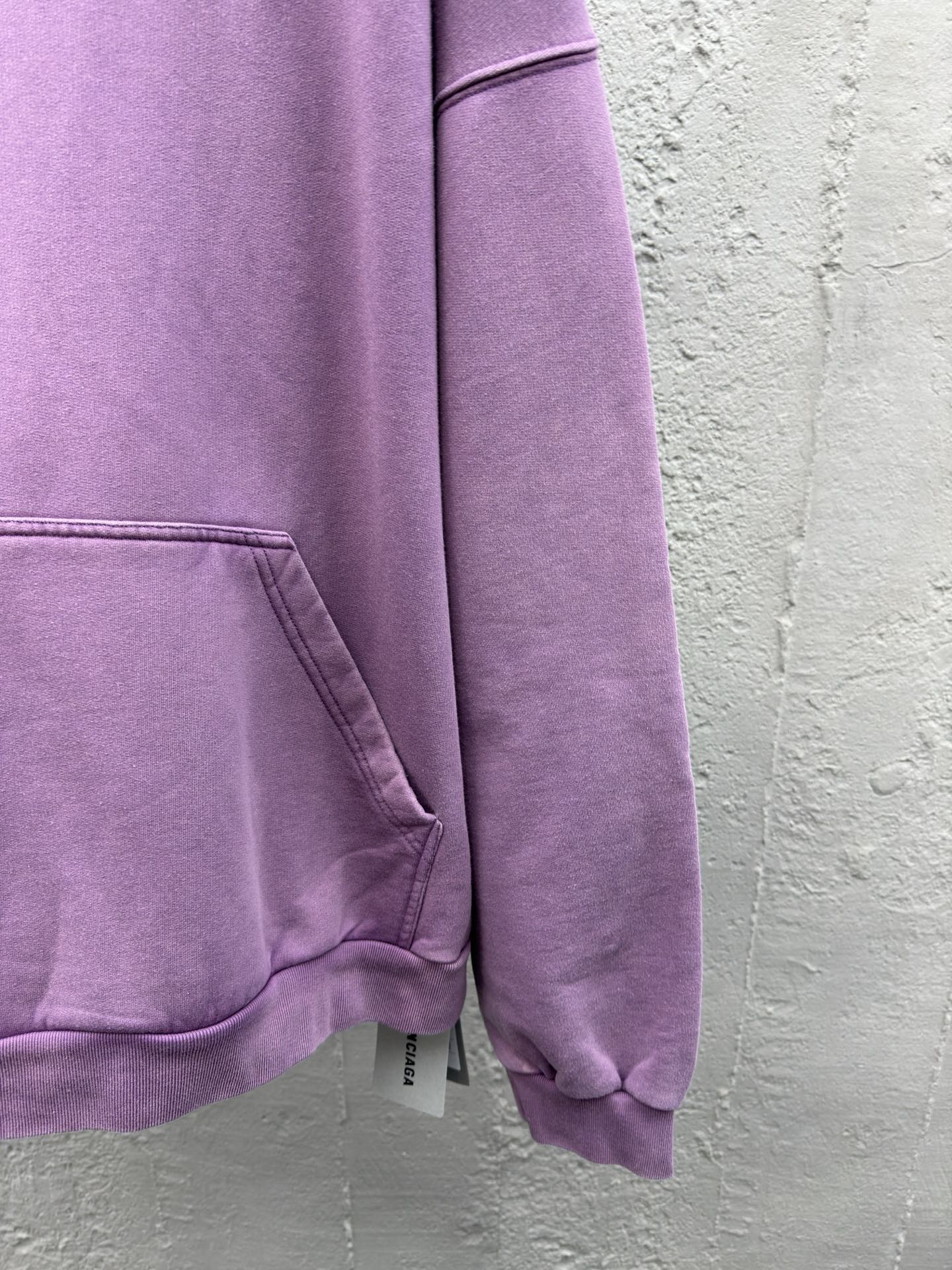 Balenciaga 可乐波浪纹裂字母帽衫 7