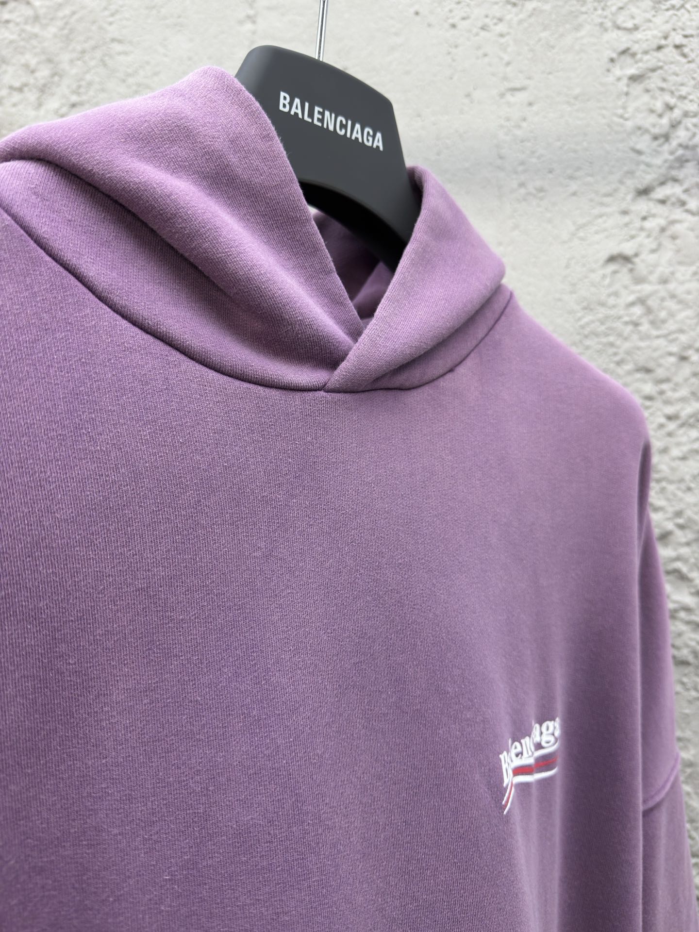 Balenciaga 可乐波浪纹裂字母帽衫 8