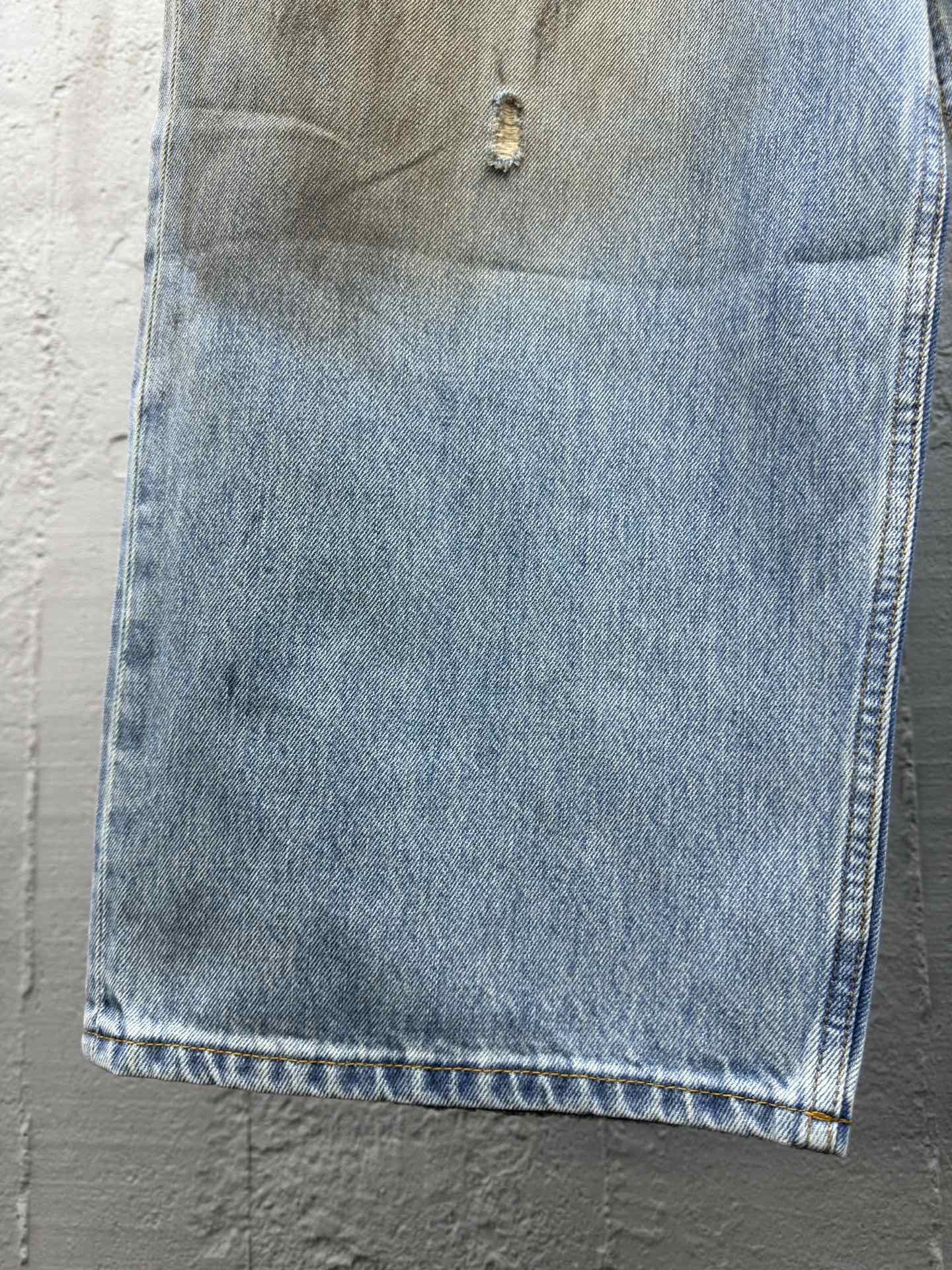 Acne Studios 脏脏做旧牛仔裤 6