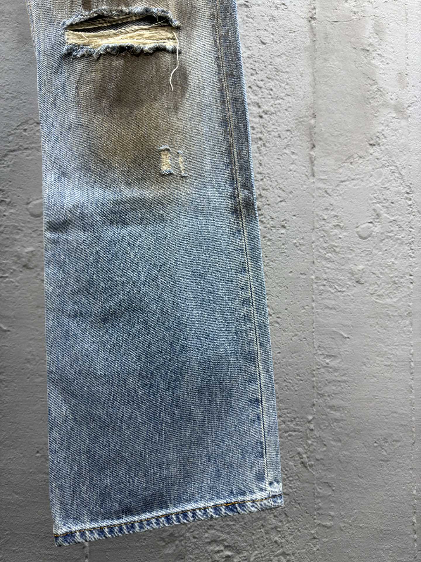 Acne Studios 脏脏泼墨破洞牛仔裤 7