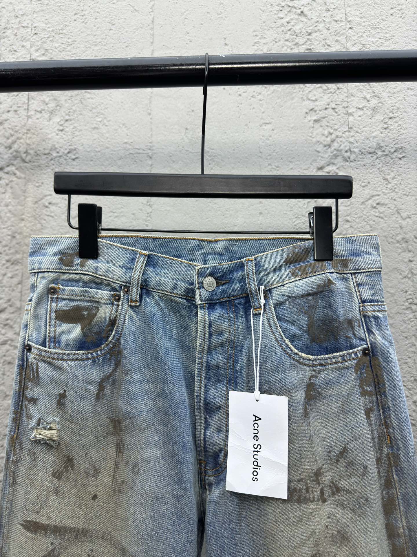 Acne Studios 脏脏泼墨破洞牛仔裤 3