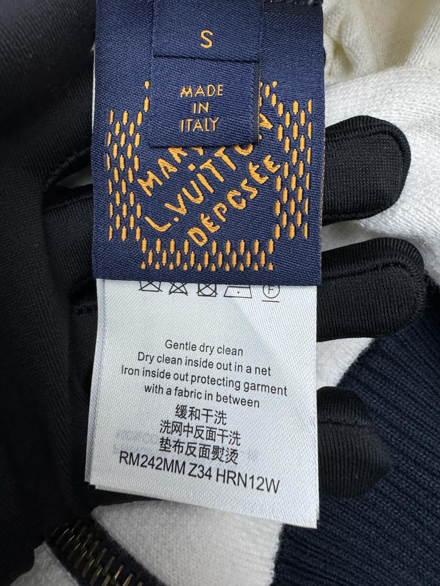 LOUIS VUITTON 学院线条绣花外套 9