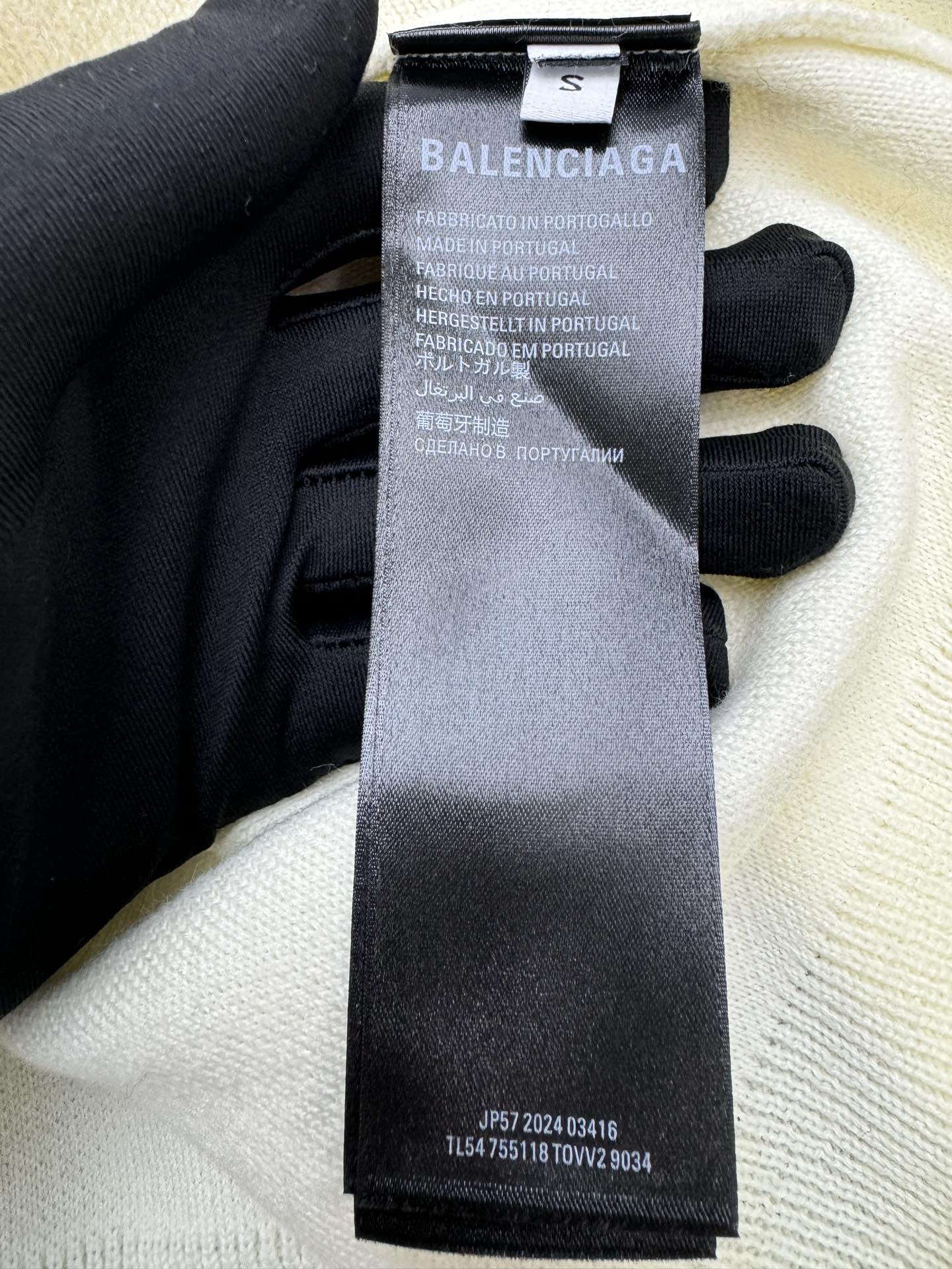 Balenciaga 3M刺绣羊毛毛衣 9