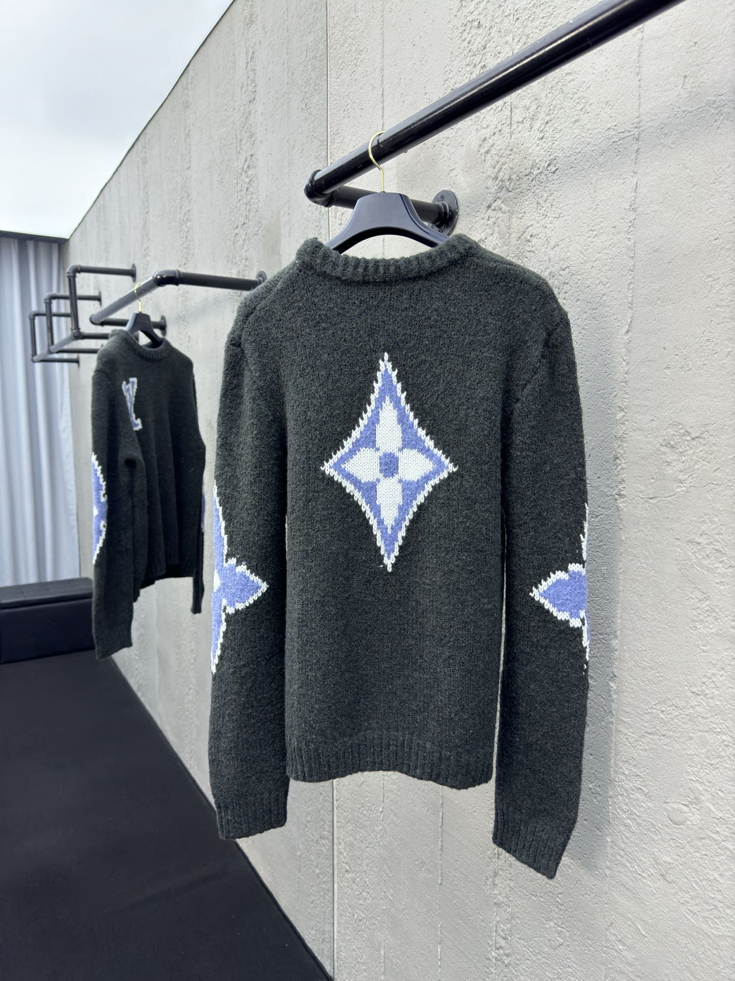 LOUIS VUITTON 四叶草针织毛衣 2