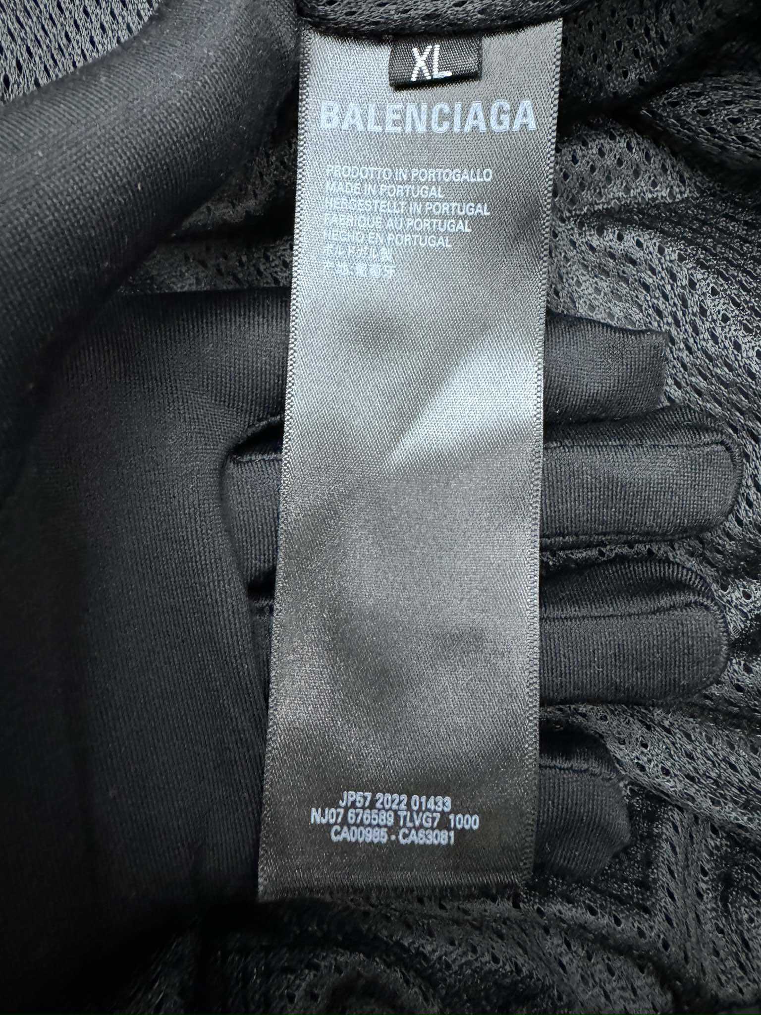 Balenciaga X AD联名 三叶草梭织运动外套 9