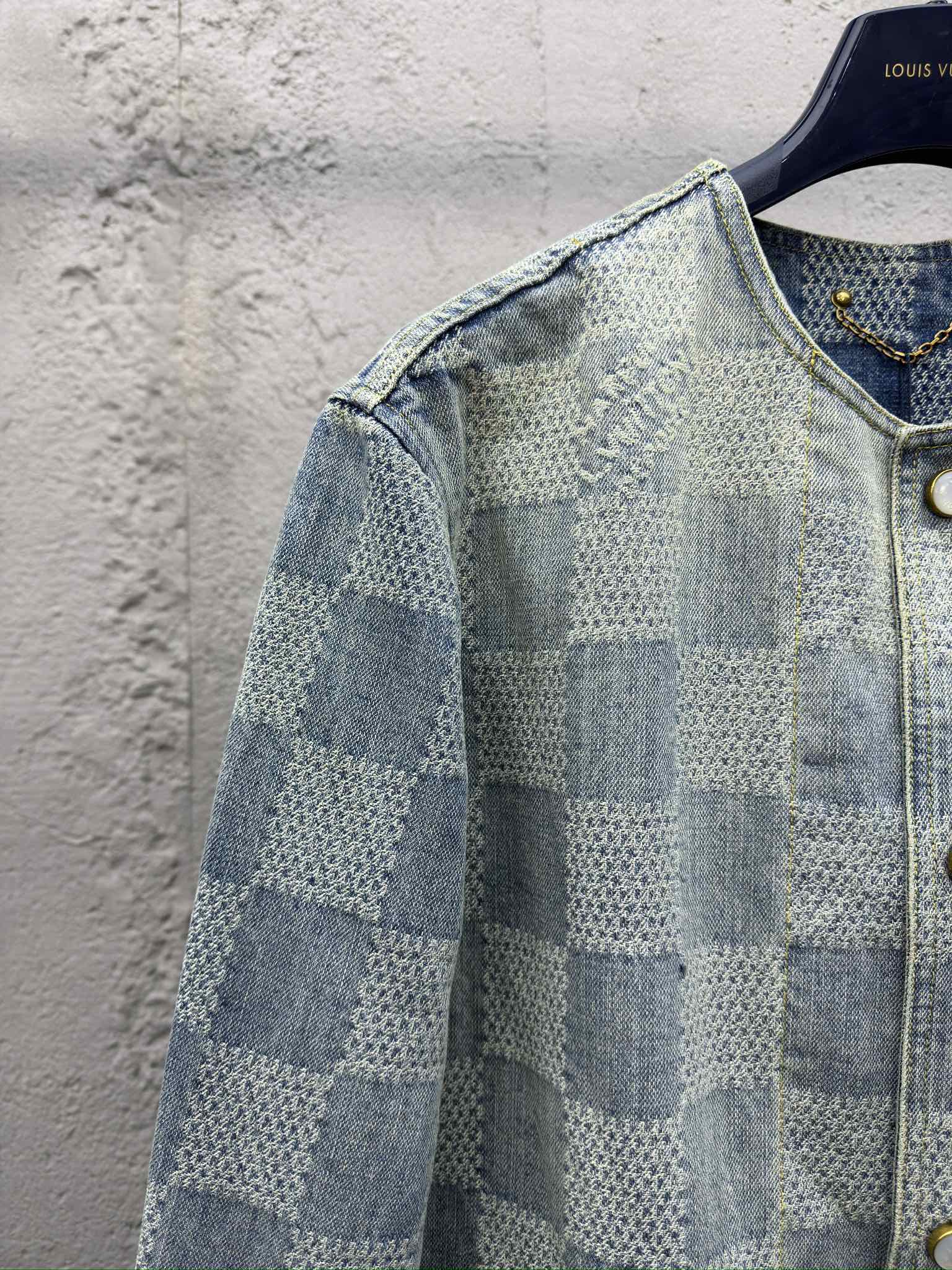 LOUIS VUITTON 棋盘格圆领牛仔外套 4